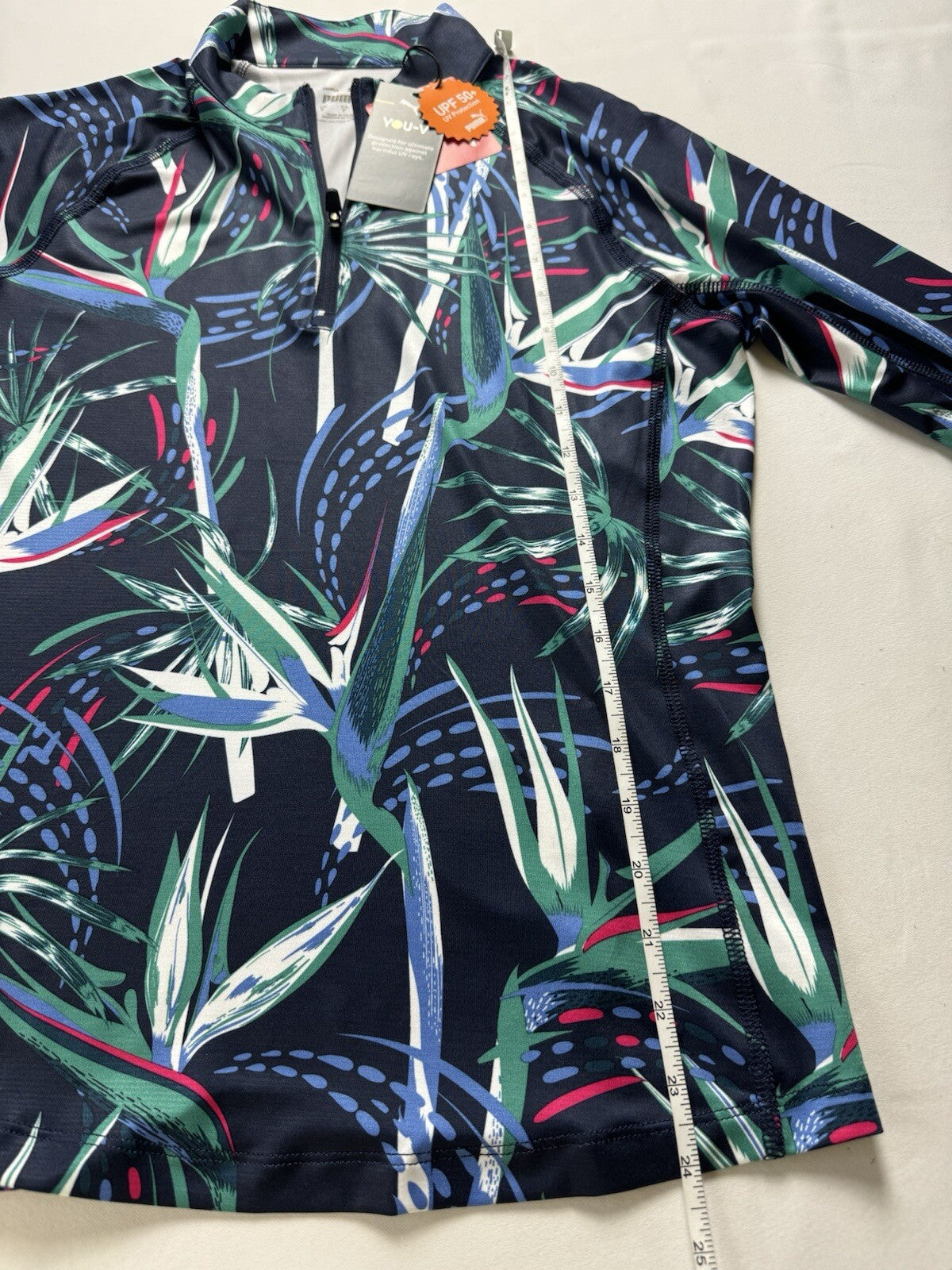 Puma Women's Golf Sweatshirt Size S.   (B.111)