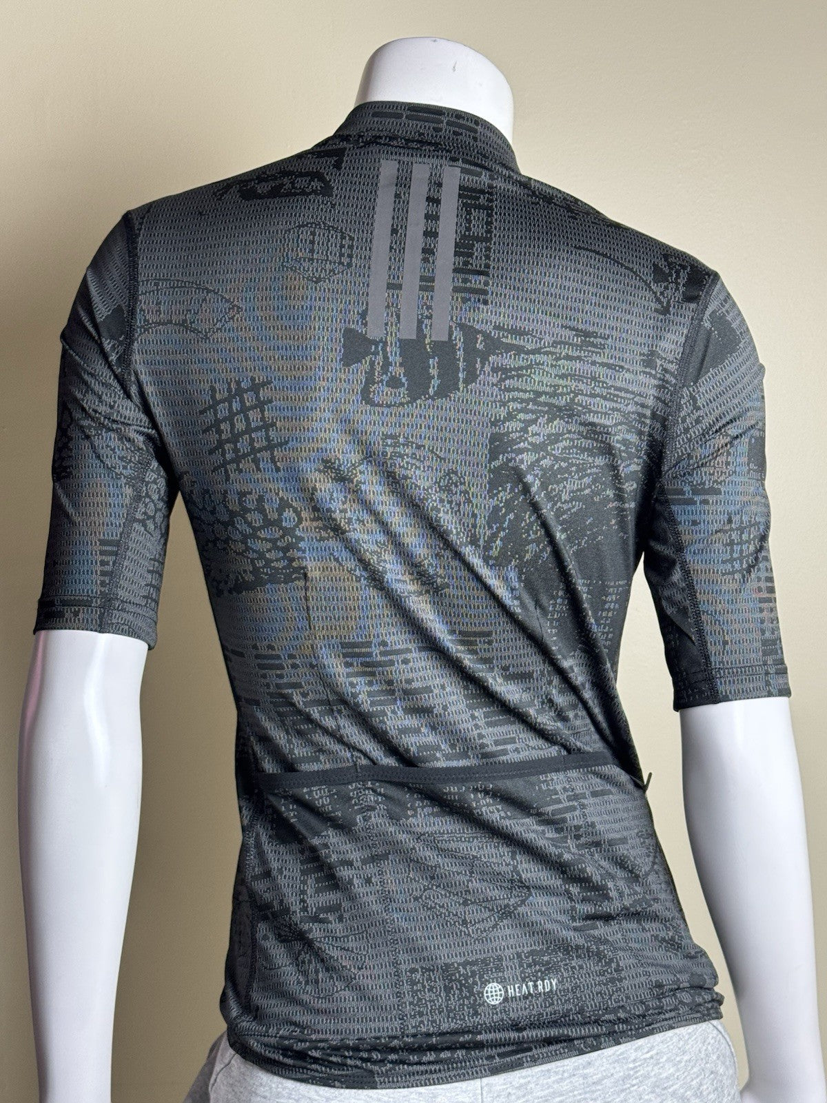 $170 Adidas Women’s Parley Jersey Shirt Sz M    (B.189)