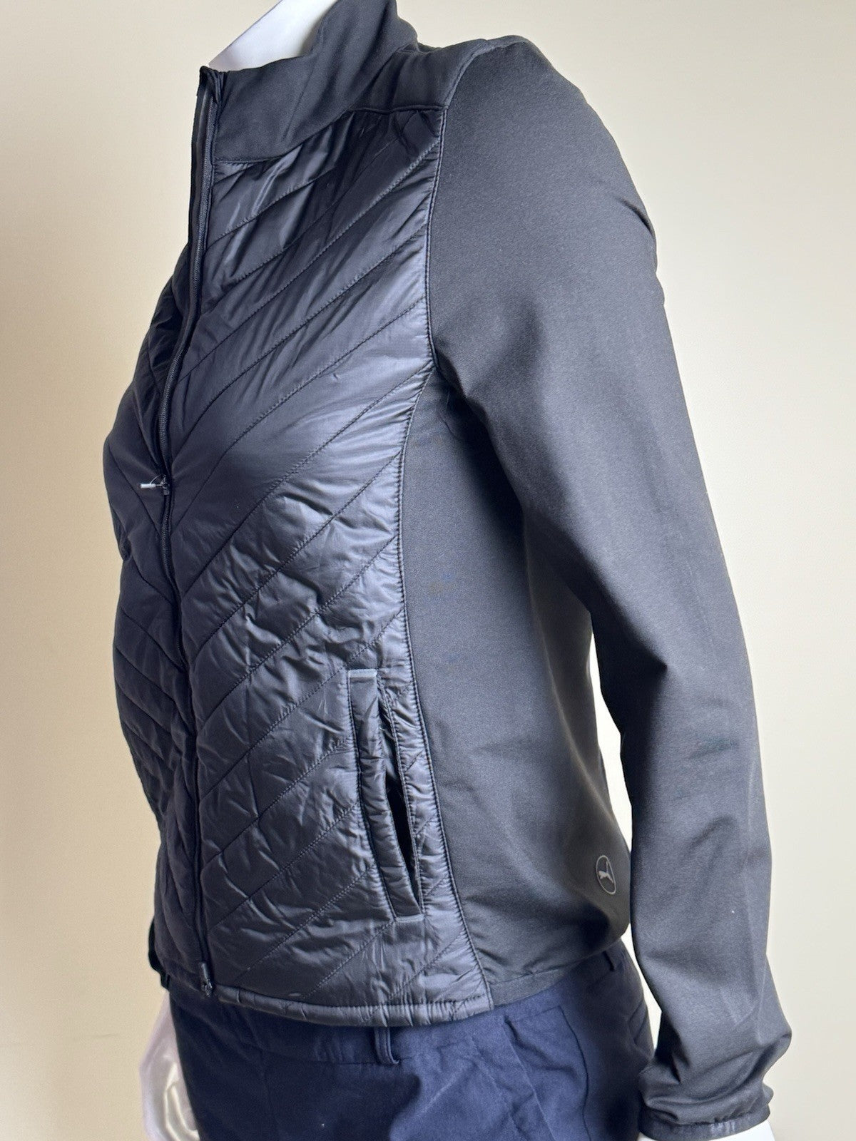 Puma Women's Golf Quilted Jacket Size S.   (B.150)