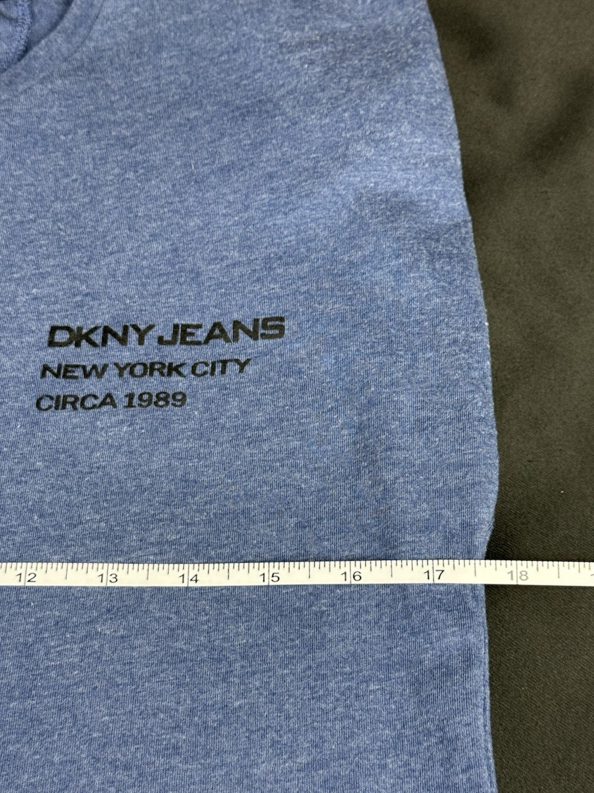 DKNY Women's Blue Shoulder Pads Shirt Sz XS       (B.183)