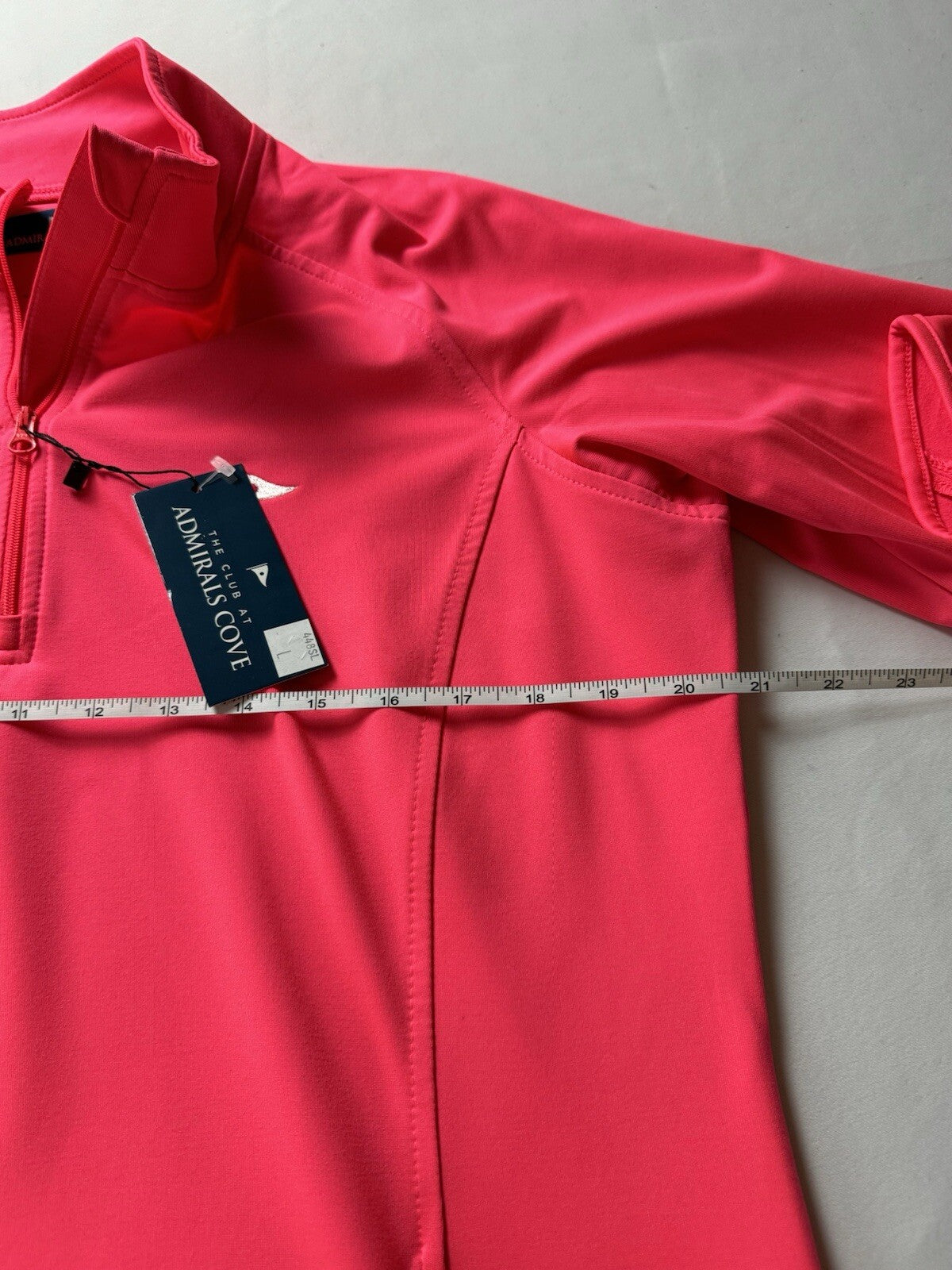 ADMIRALS COVE Women’s Sweatshirt Sz L.  (B.106)