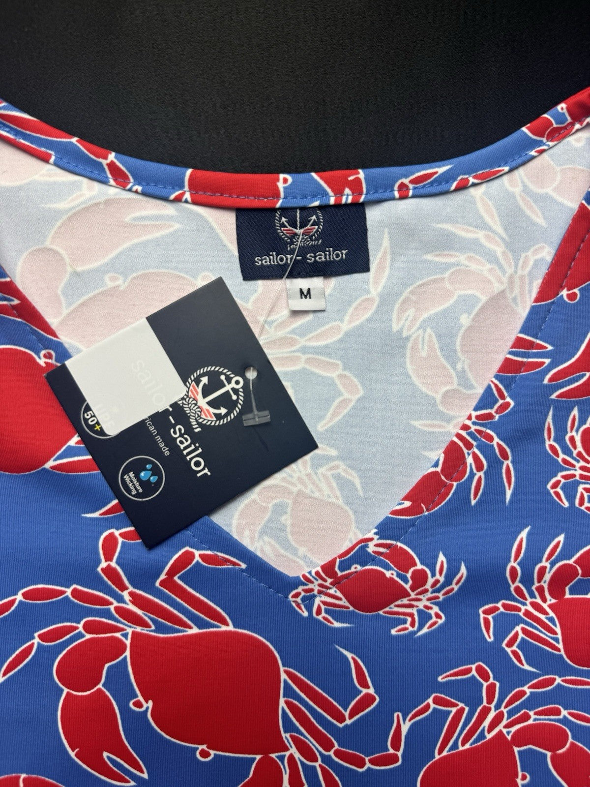Sailor-Sailor Women’s Crabs Printed Golf Tennis Shirt Size M.    (B.159)