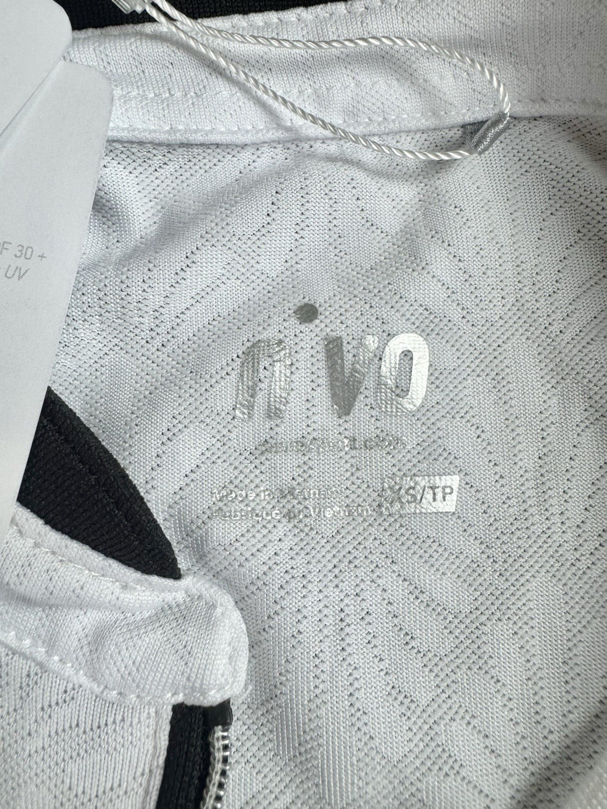 $80 NIVO Women's Golf Shirt Size XS.    (B.181)