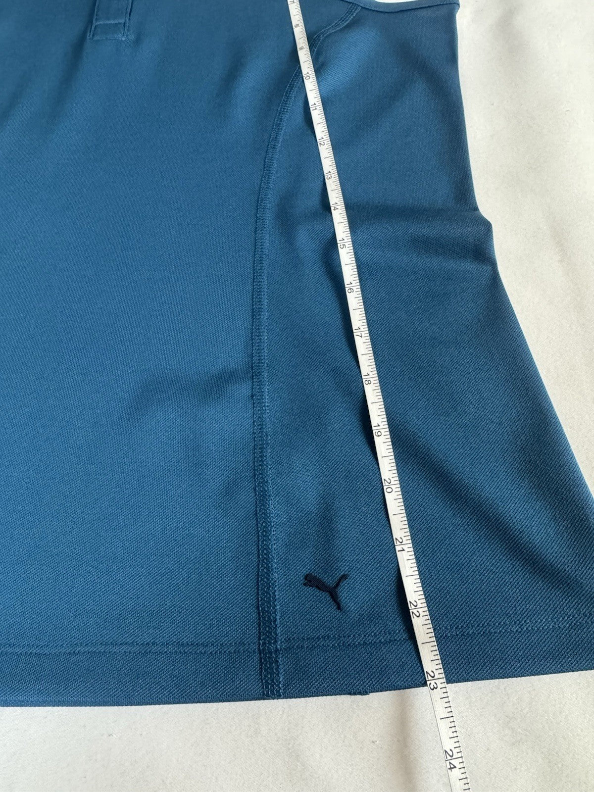 Puma Women’s Golf Shirt Sz S.   (B.184)