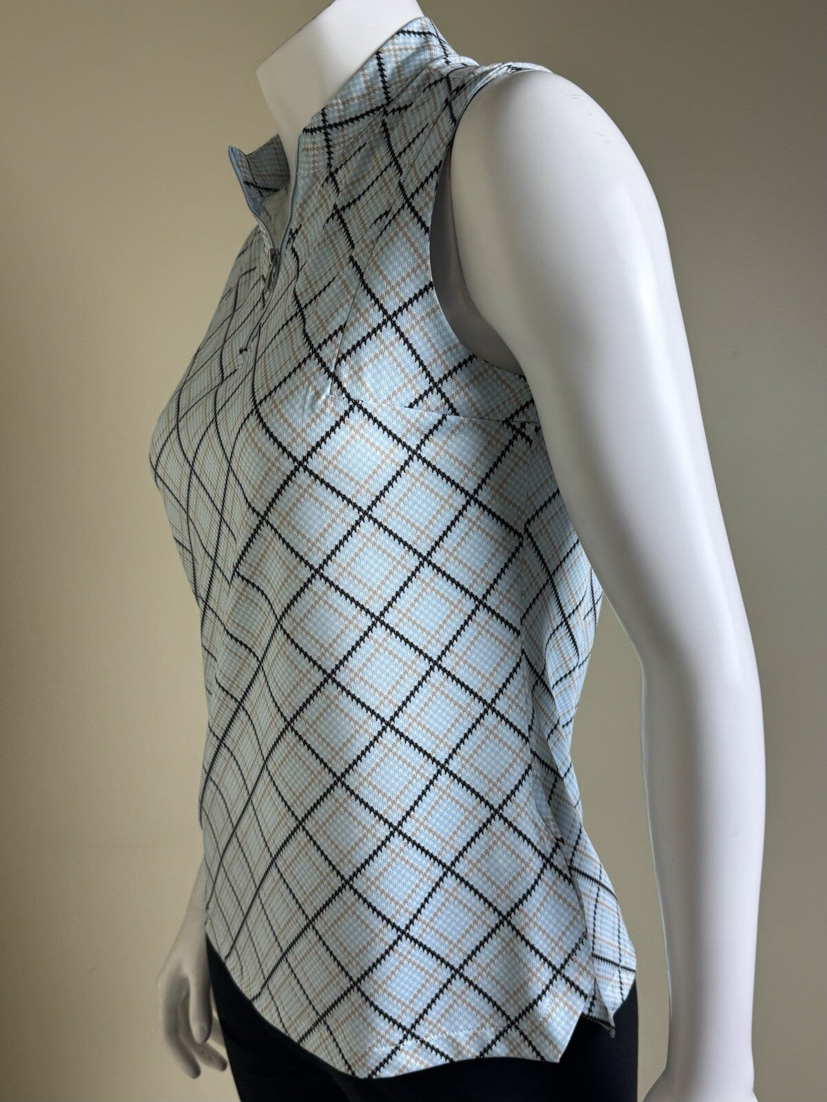 NIVO SPORT Women's Golf Sleeveless Shirt Top Size S.    (B.122)