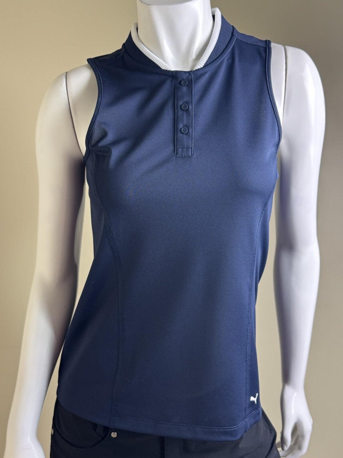 Puma Women’s Golf Shirt Sleeveless Sz S (B.127/2)