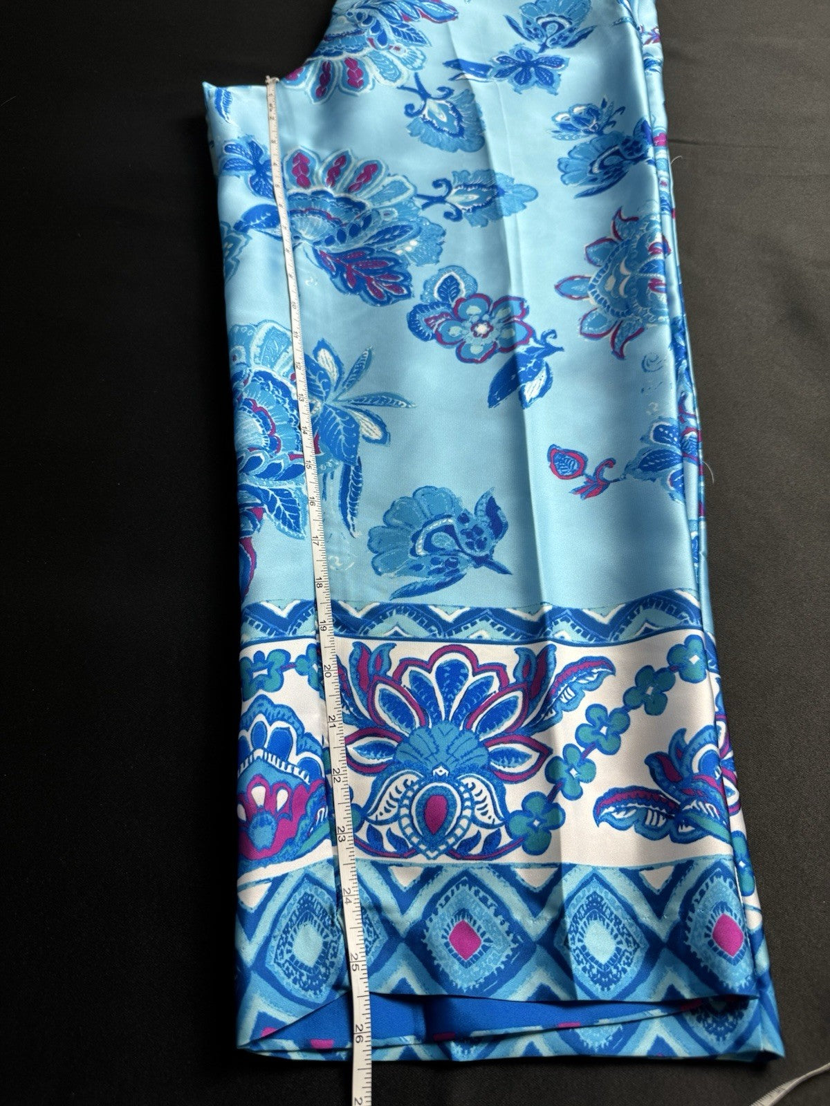 $68 Magaschoni Trousers Blue Floral Sz XL.  (B.159)