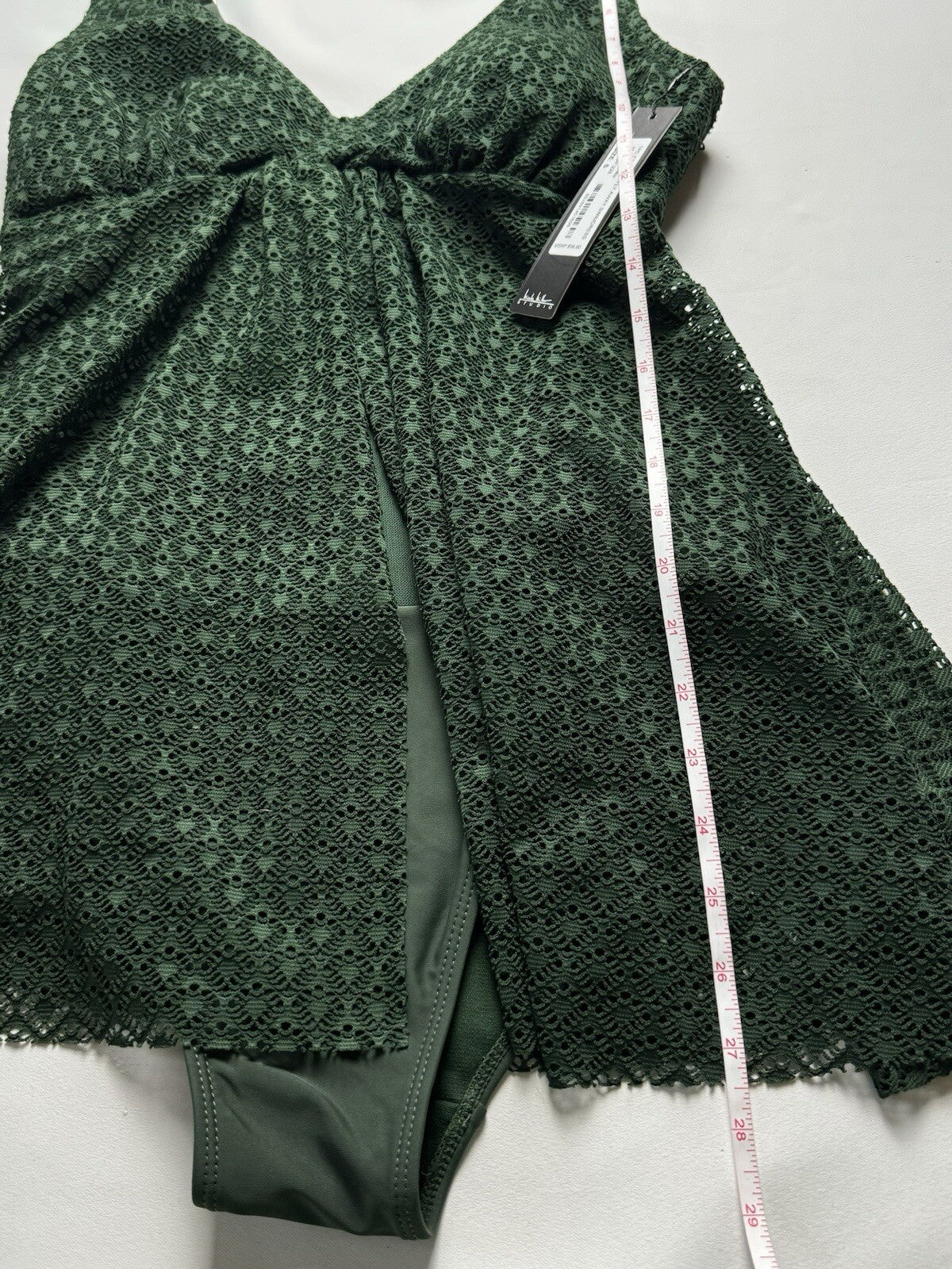 $98 Nicole Miller 1 Pc Swimsuit Green Crochet Sz S Bathing suit (B.53)