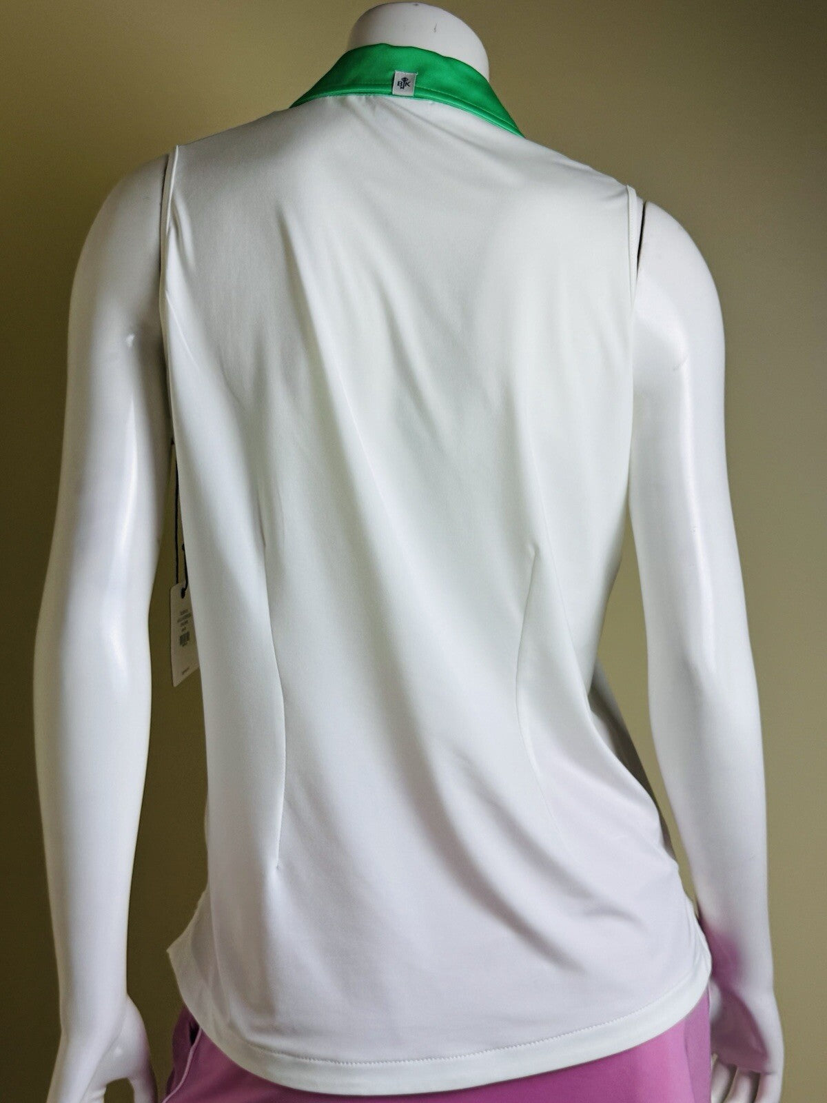 BELYN KEY Women’s Sleeveless Golf Shirt Sz M.    (B.139)