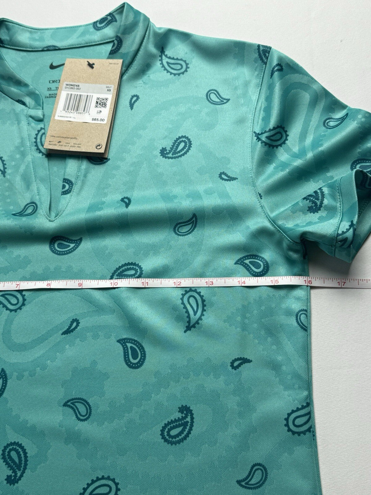 $65 Nike Women’s Top Golf Shirt Sz XS (B.72)