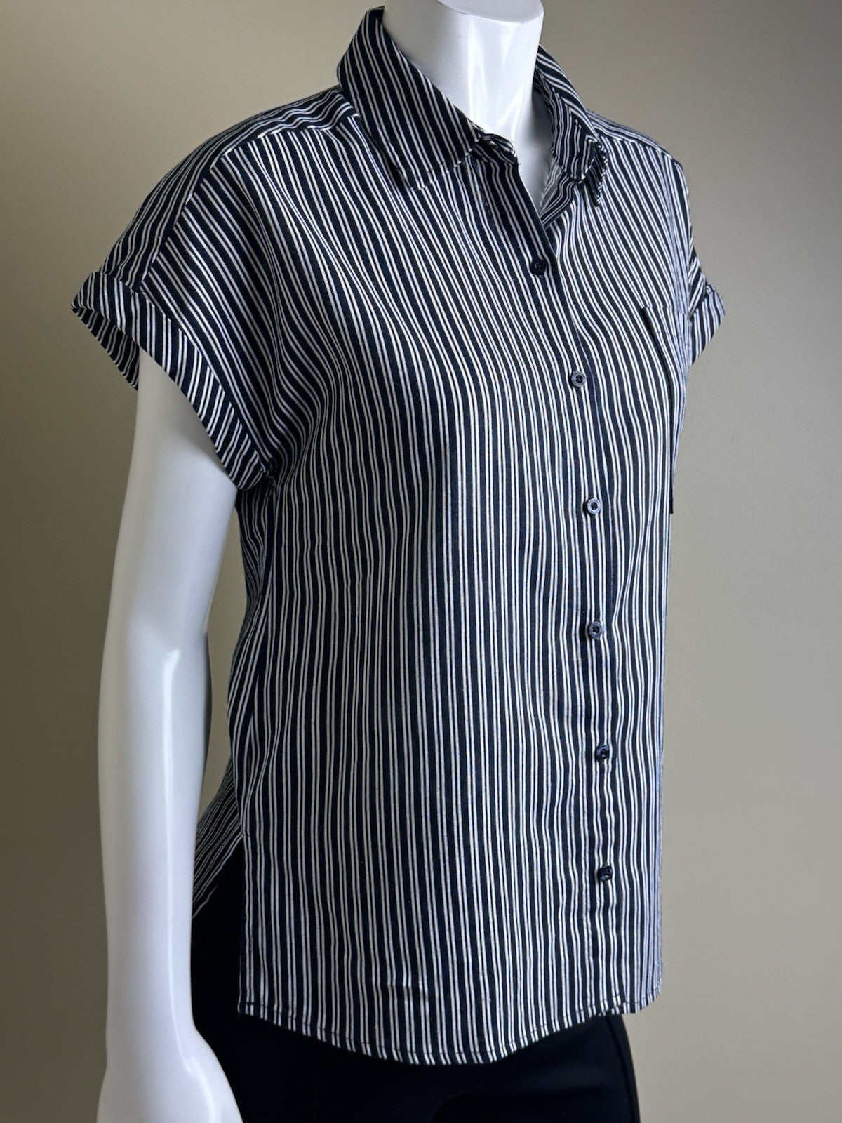 $69 CALVIN KLEIN Sleeveless Blouse Women’s Size S  (B.150)