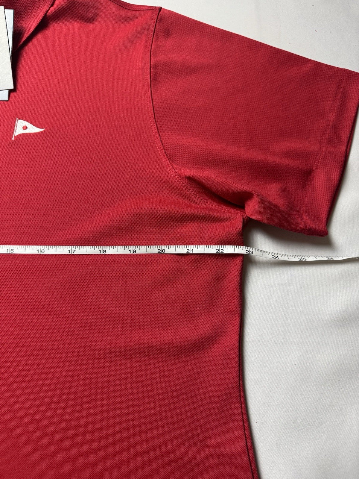 ADMIRALS COVE Women’s Golf Red shirt Sz 2XL.  (B.153)