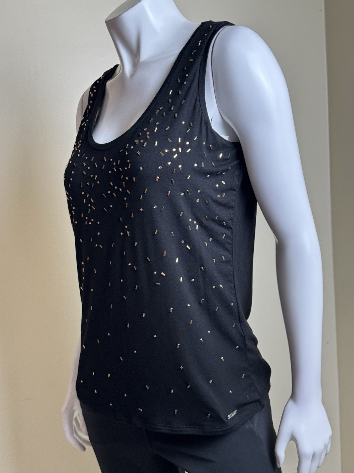 $44 CALVIN KLEINWomen’s Tank Top W/ Rhinestones Size L.       (B.044)