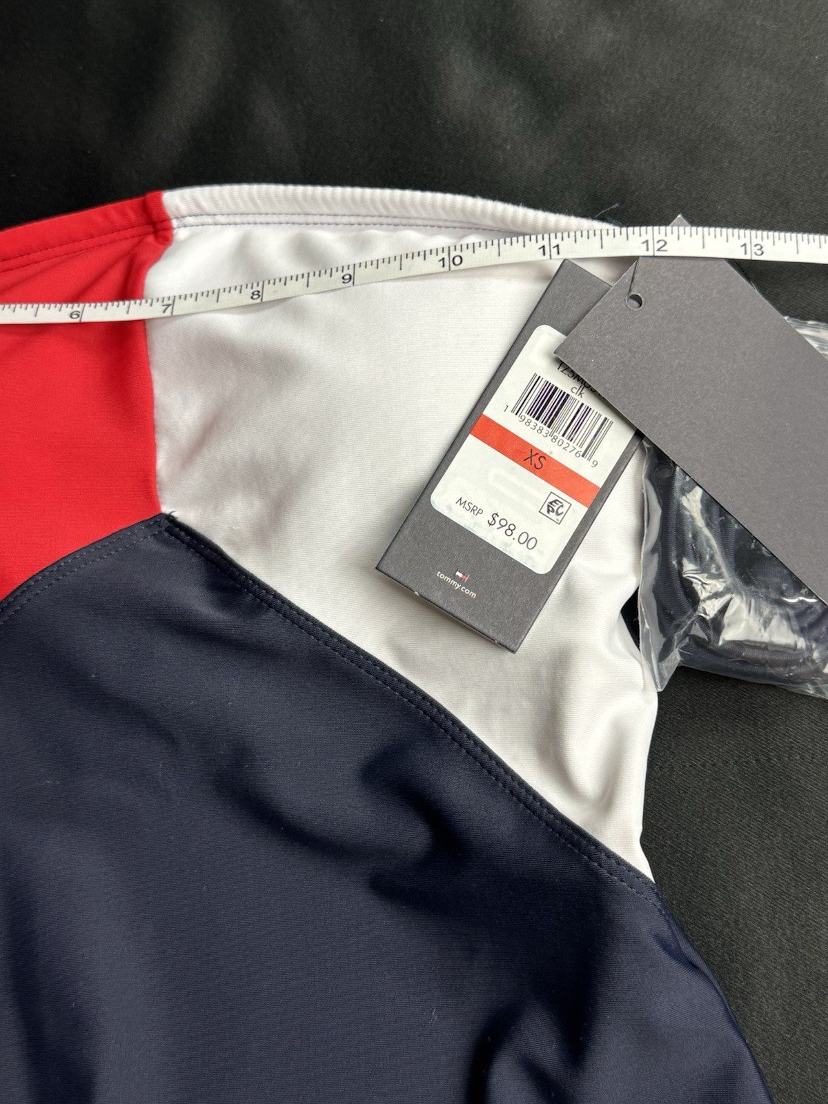$98 Tommy Hilfiger Logo Colorblock Bandeau One-Pc Swimsuit Size XS. (B.153)