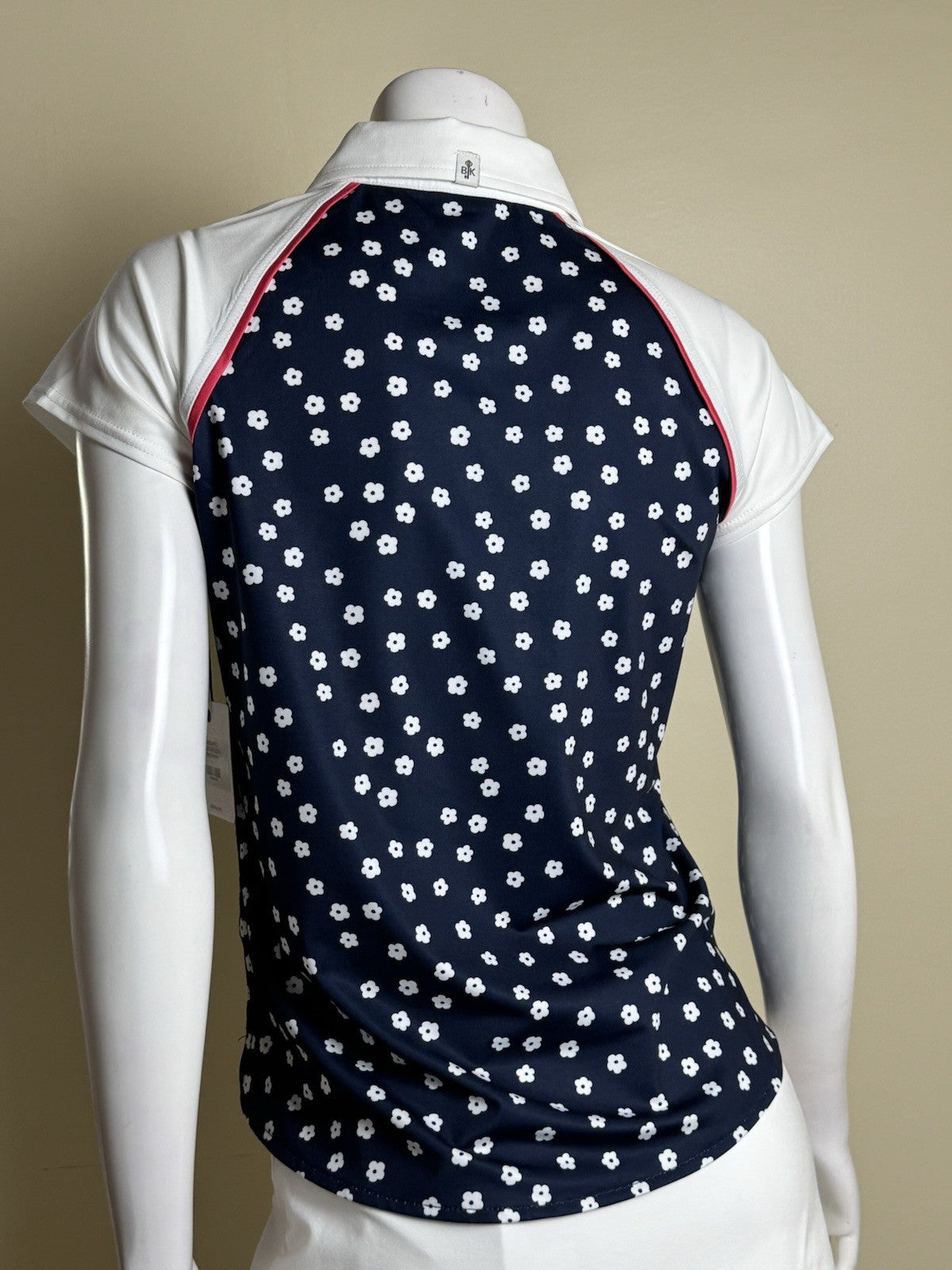 BELYN KEY Women’s Golf Shirt Sz S    (B.180)