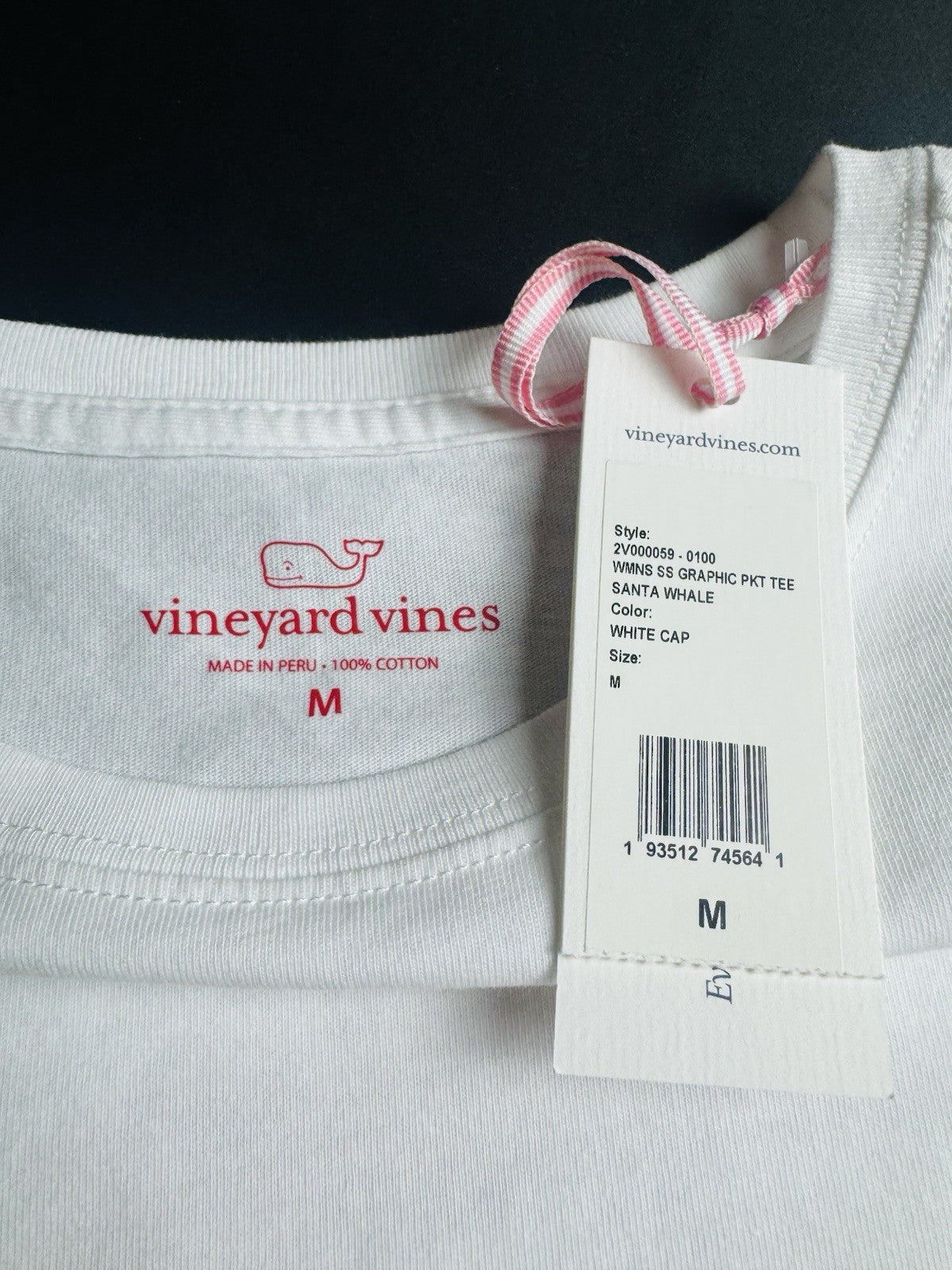 Vineyard Vines Women’s T-shirt Merry Christmas Wale Logo Sz M.     (B.162)