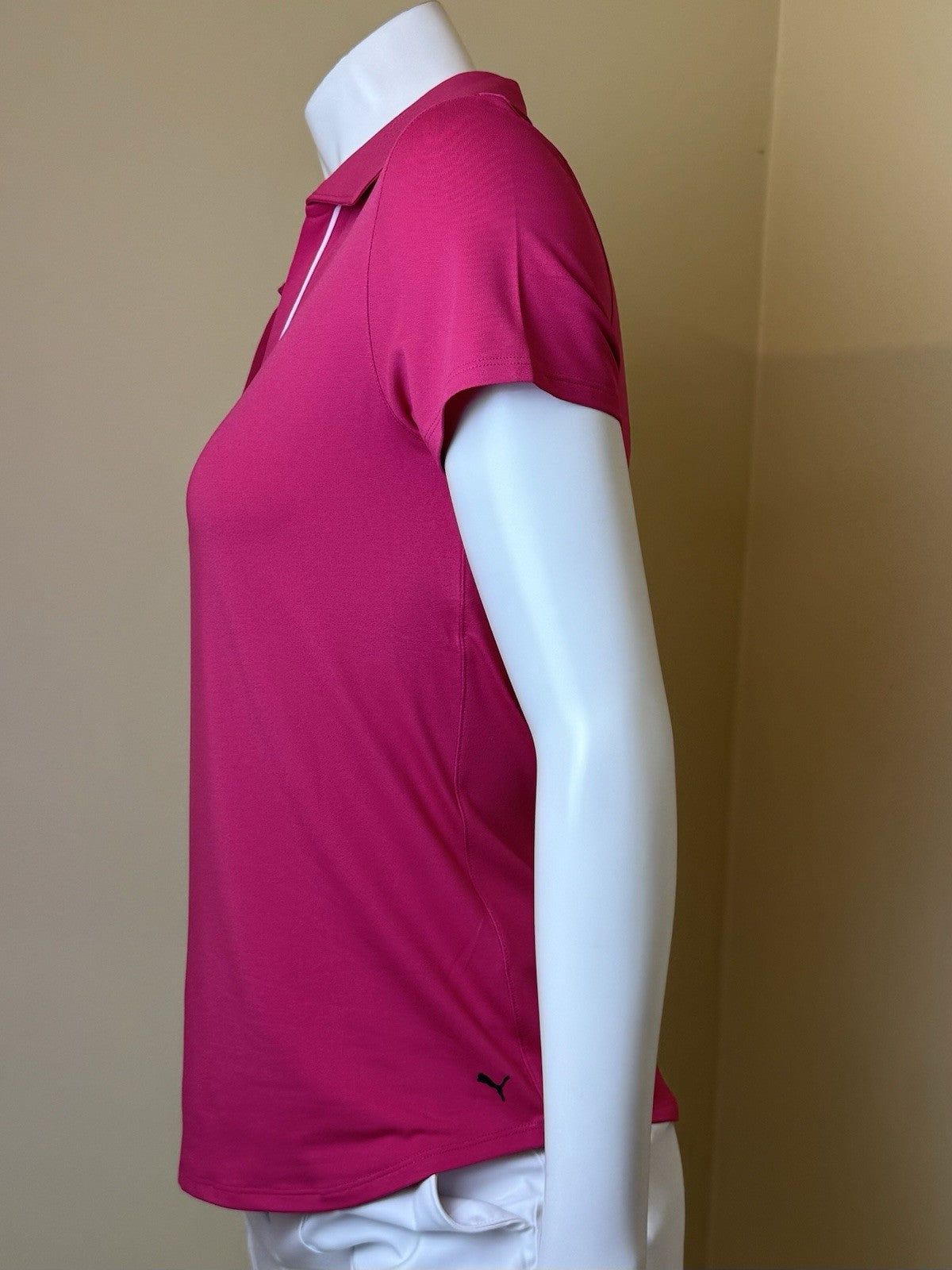 Puma Women’s Golf Shirt Sz S.   (B.161/4)