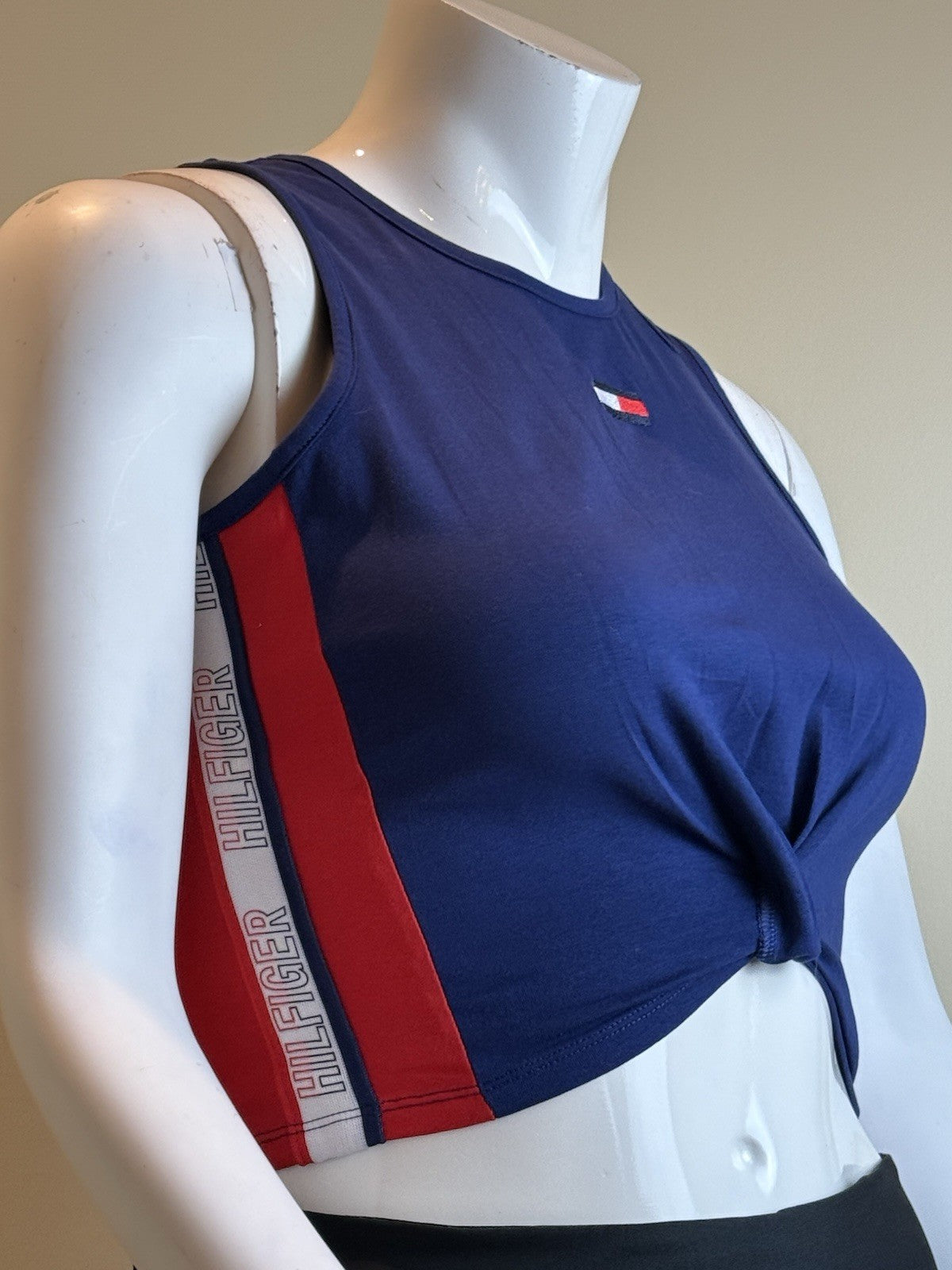 Tommy Hilfiger Women's Crew Neck T-Shirt Sz XL.   (B.167)