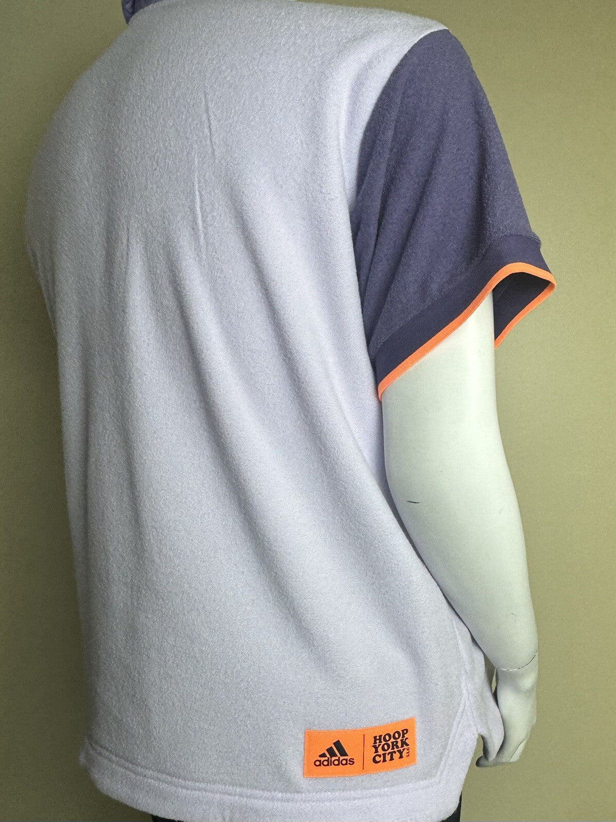 Adidas Women's Hoop York City Shooter Basketball Shirt Sz XL Purple (B.94)