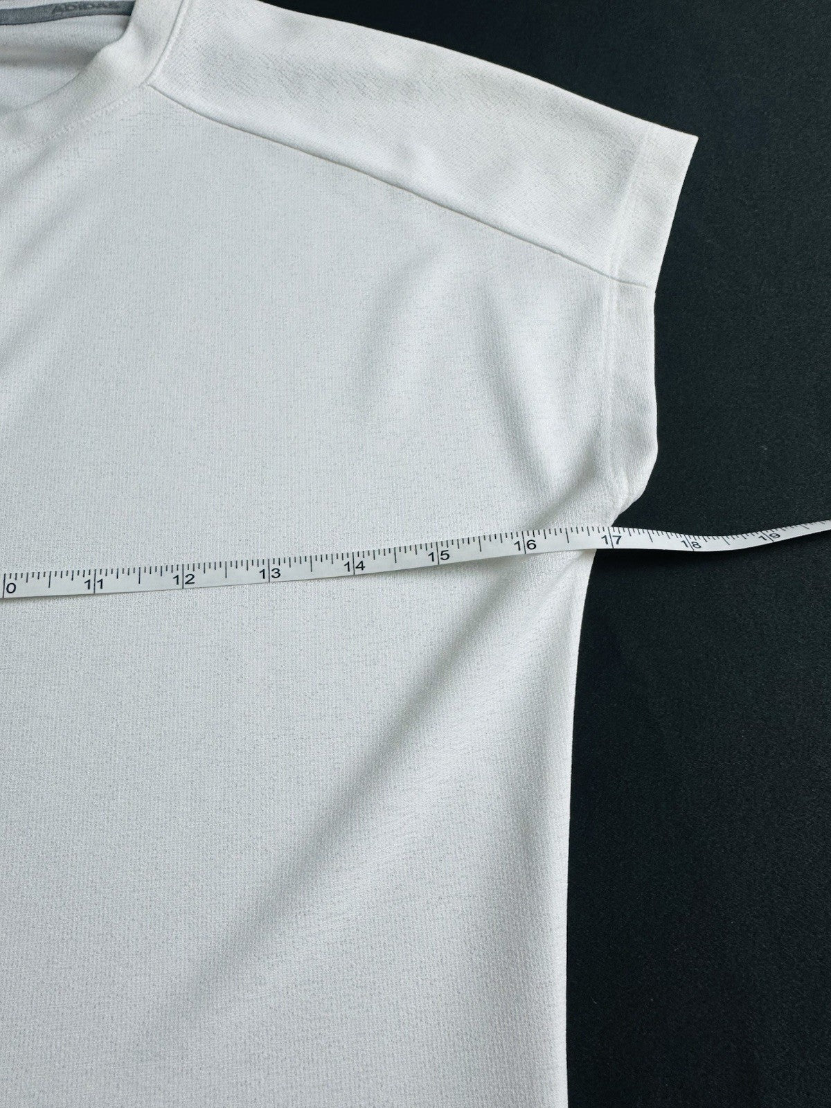 $65 Adidas Women’s Golf Shirt Sz XS    (B.163)