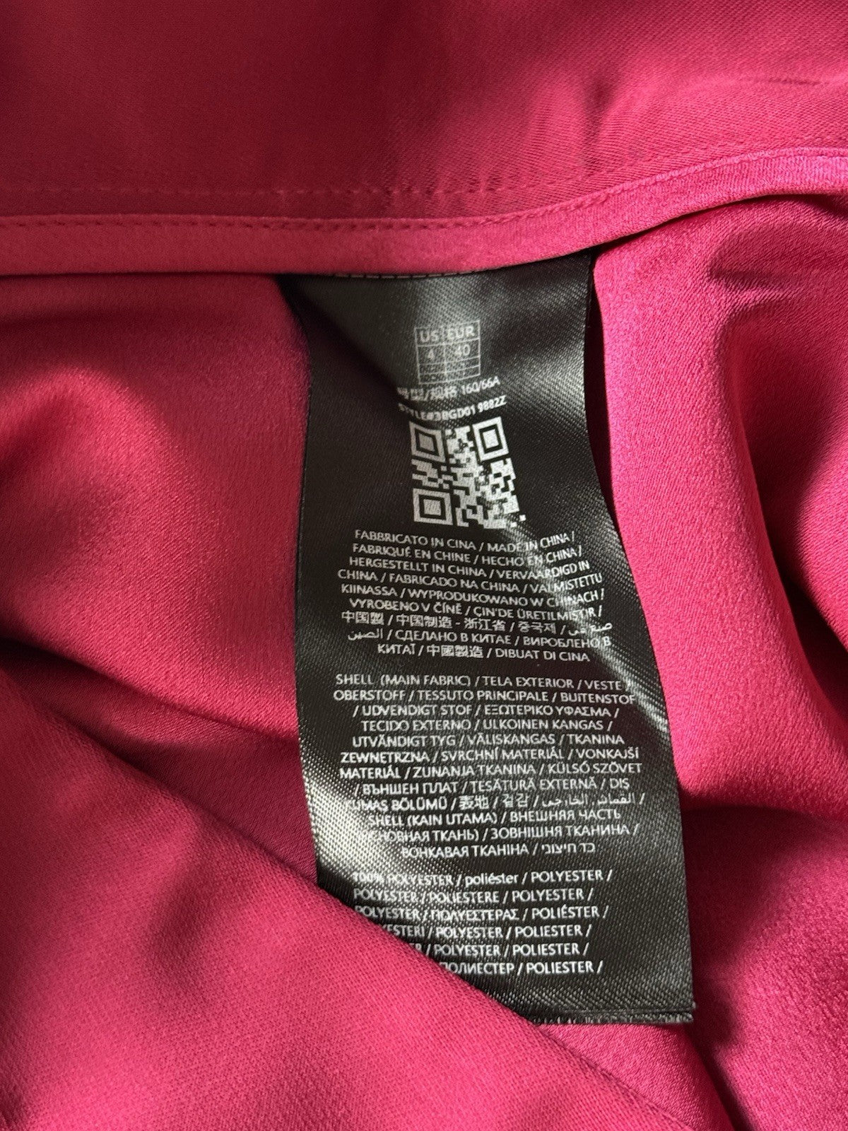 $140 Guess by Marciano Women’s Boldly Blooming Gathered Skirt Sz 4.      (B.156)