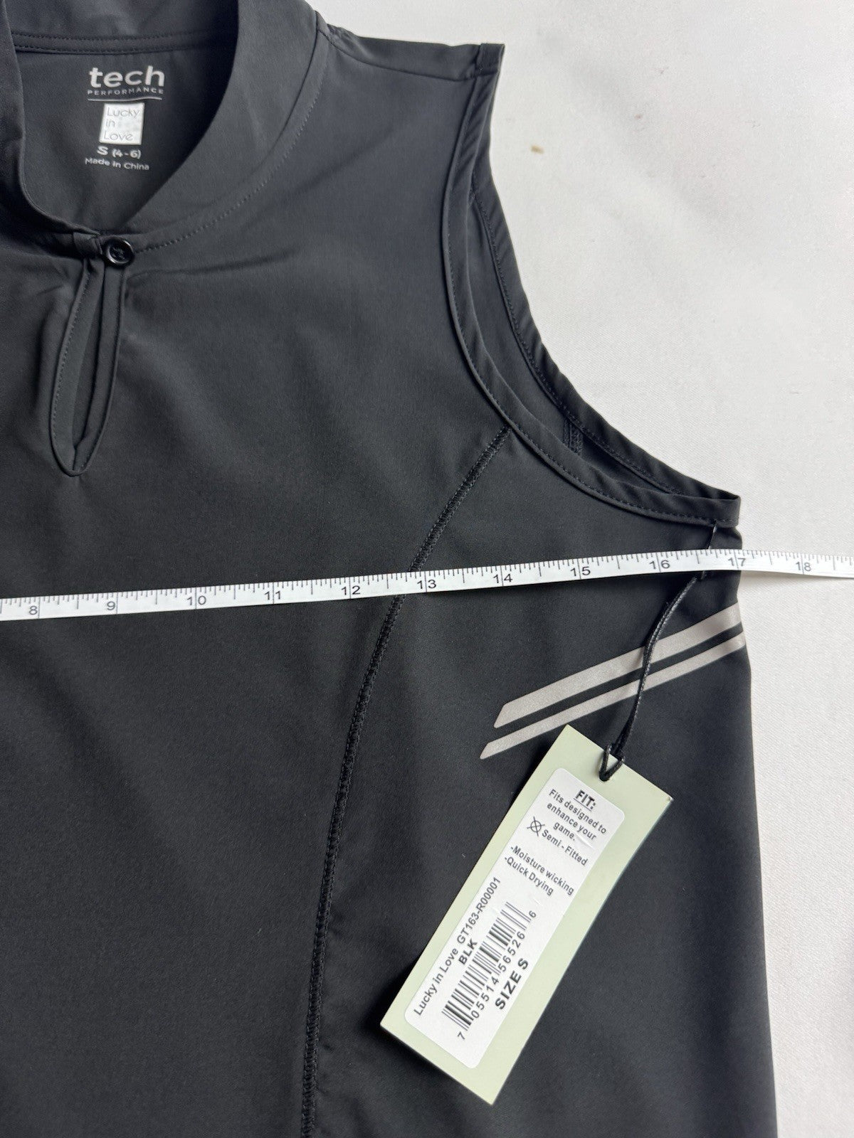 Lucky In Love Tech Performance Women’s Sleeveless Golf Shirt Sz S.     (B.163)