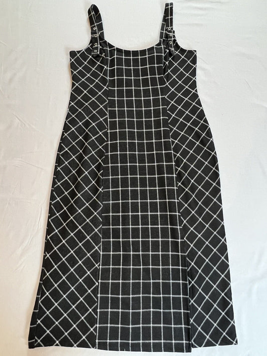 AUW Women’s Plaid Black White Dress Sz L