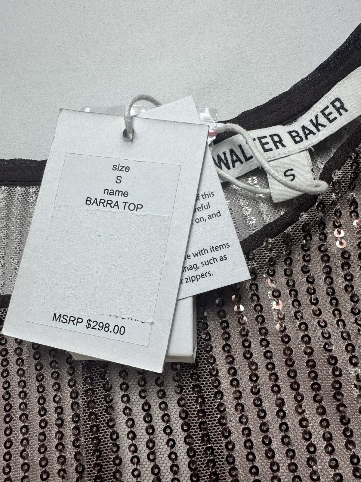 $298 Walter Baker Women’s Sequined Long Sleeve Top Sz S.     (B.134)