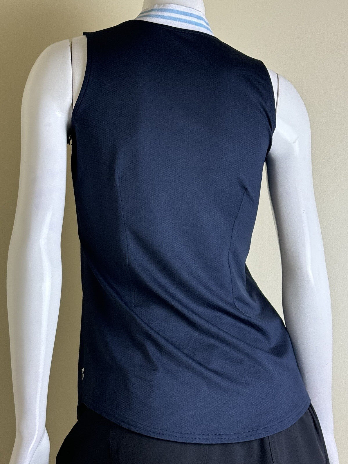 JOFIT Women's Golf Shirt/Top Size S. (B.78)