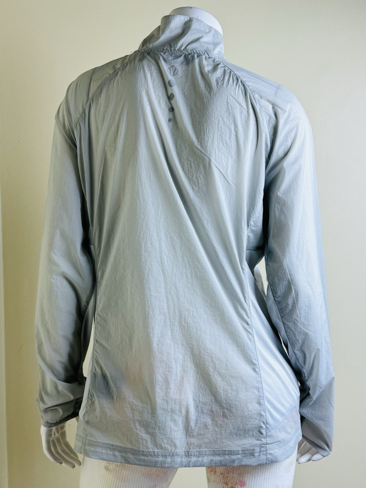 SUNICE Women's AVA Packable Windwear Jacket Gray Sz L.    (B.110)