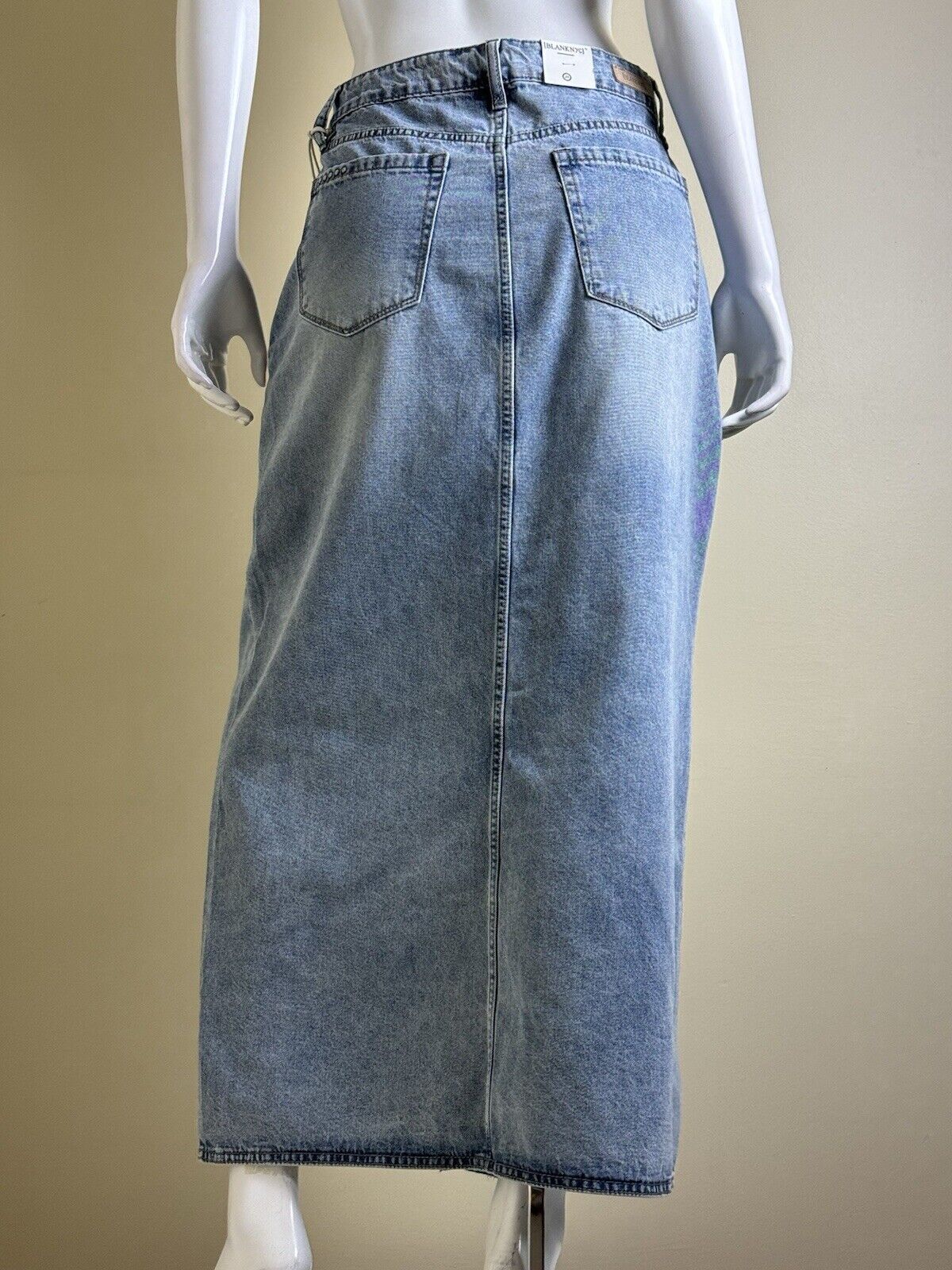 Blank NYC Women’s Long Denim Maci Skirt Sz 29 (B.86)