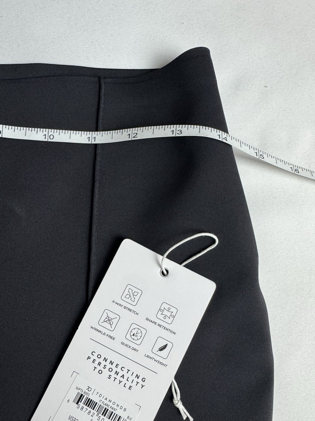 7 Diamonds Women’s Flare Stretch Pull On Pants Sz S.  (B.168)