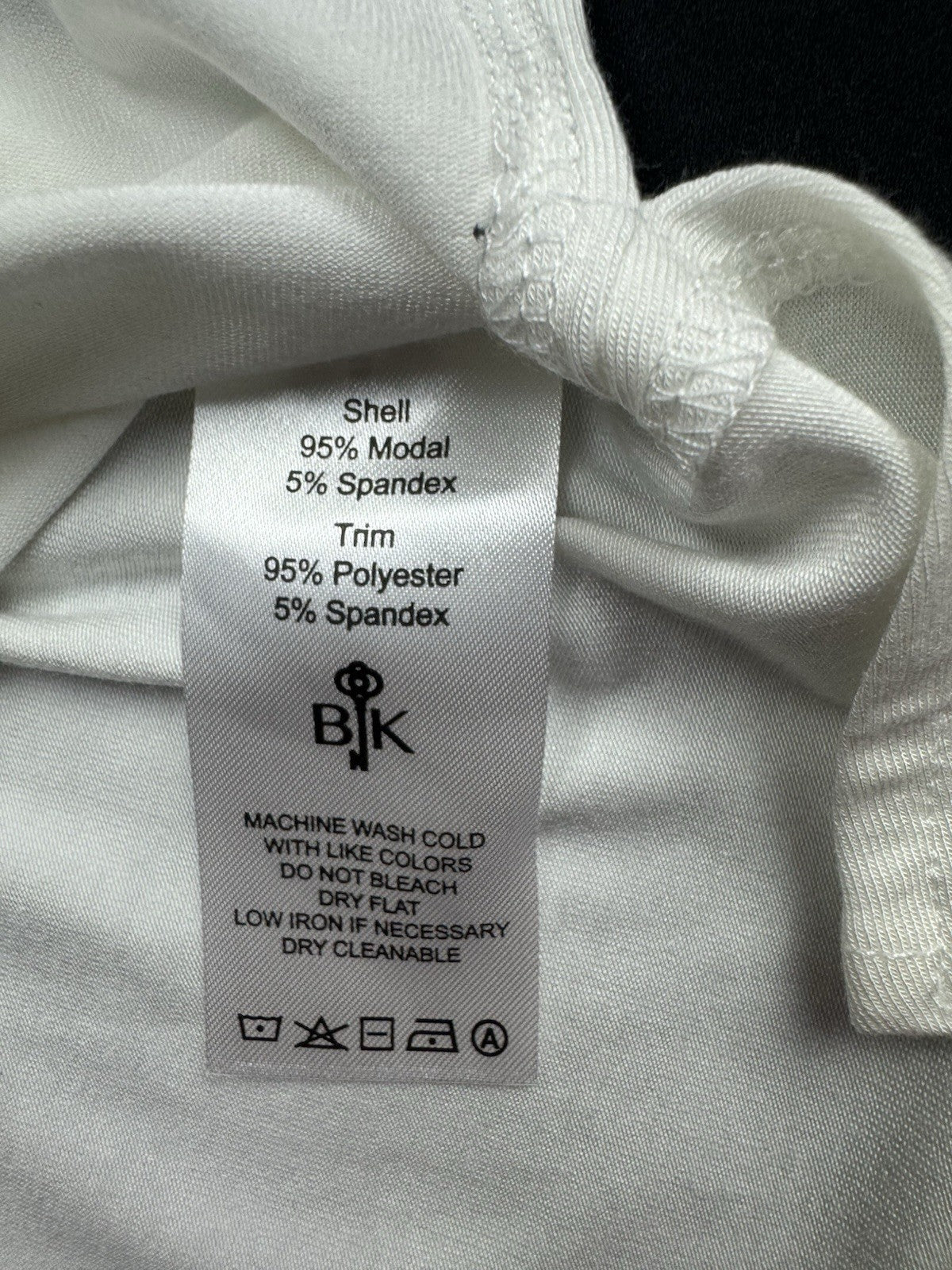 BELYN KEY Women’s Golf Shirt Sz M    (B.170)