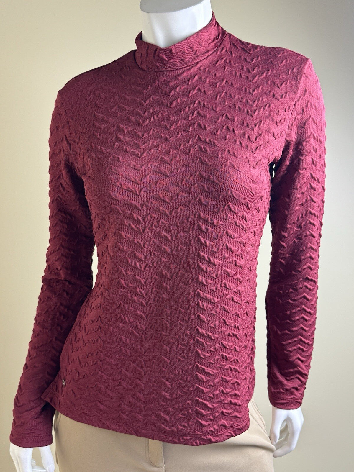 NIVO SPORT Women's Golf Sweatshirt Size S. (B.106)