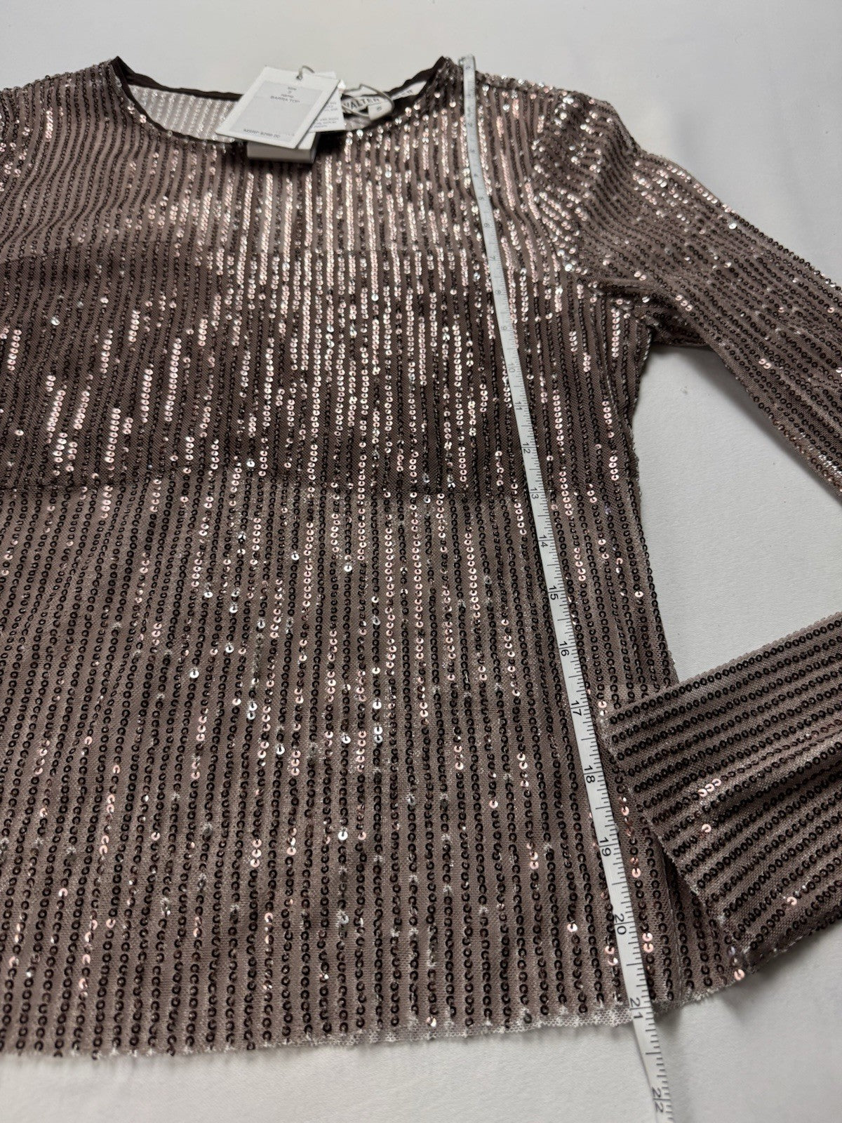 $298 Walter Baker Women’s Sequined Long Sleeve Top Sz S.     (B.134)