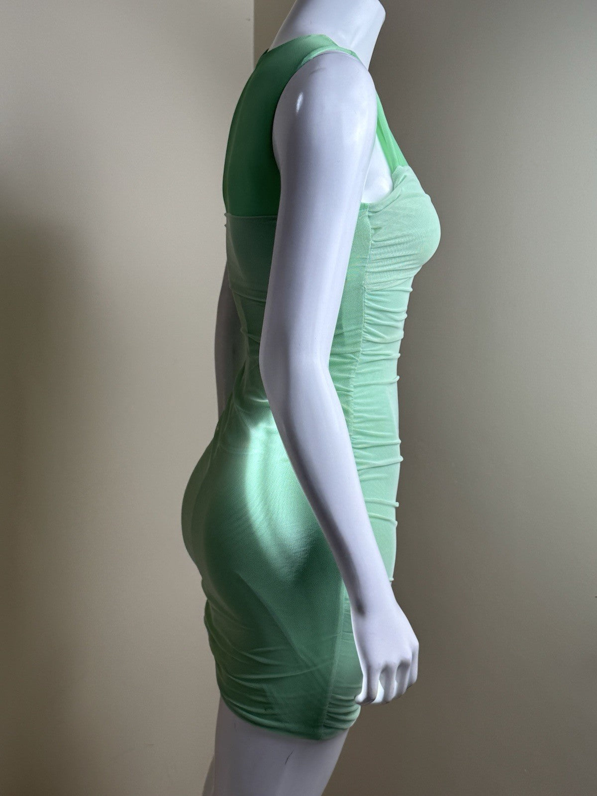 ZARA Neon Green Short Stretch Dress Sleeveless Sz XS.  (B.176)