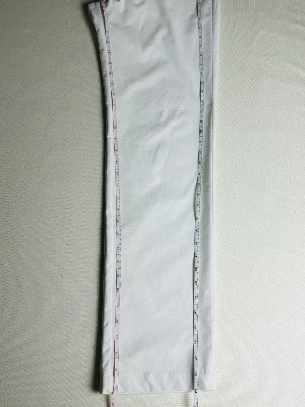 Brendratti Women’s White Golf Pants Sz 18 Ital 54.  (B.07)