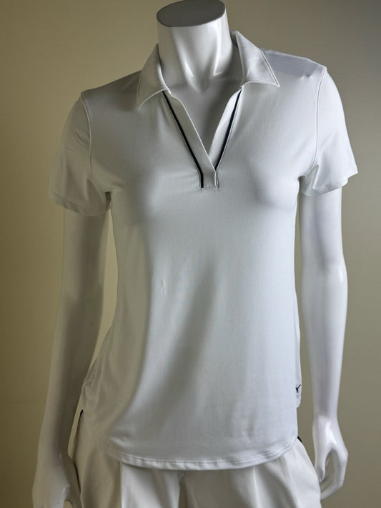 Puma Women’s Golf Shirt Sz S.   (B.132)