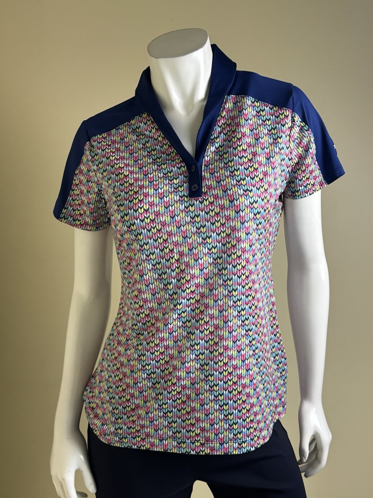 EP New York Women’s Golf Shirt Sz M.    (B.145)