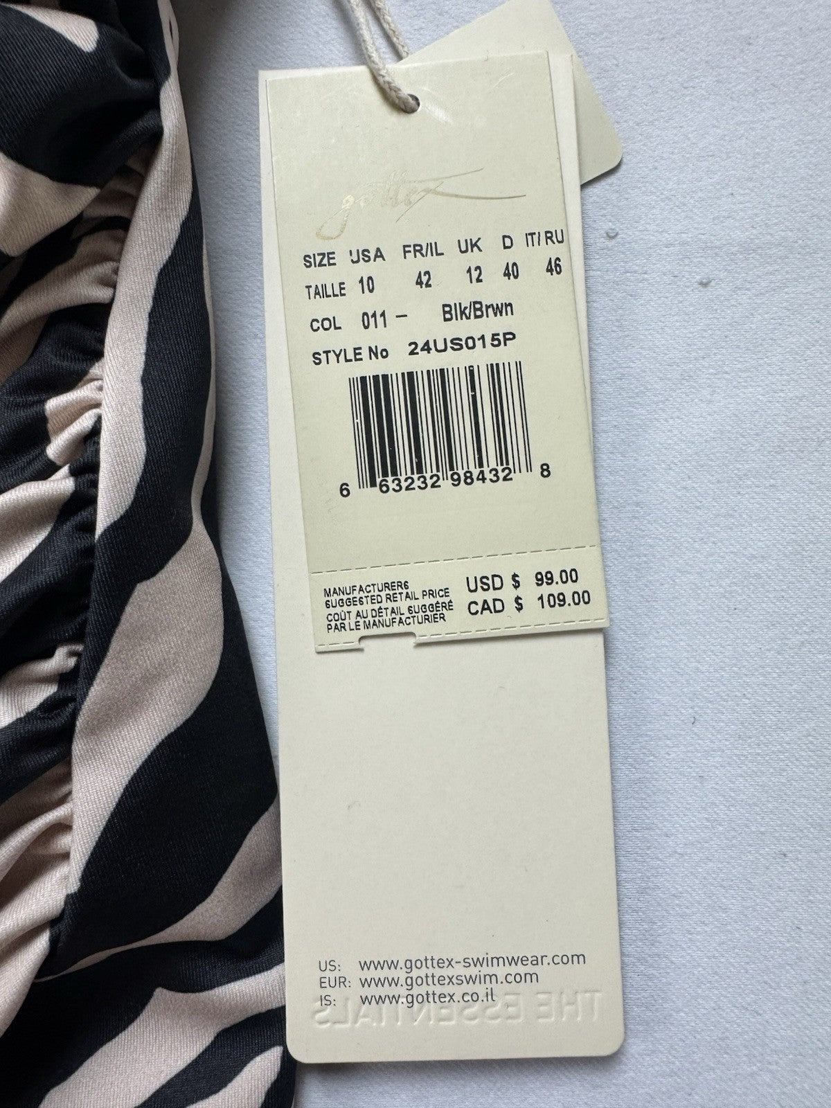 $99 Gottex Women's Leopard One Piece Swimsuit Size 10      (B.150)