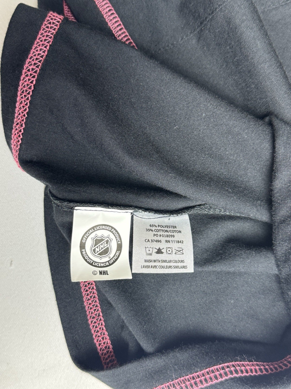 LeverWear Women's T-shirt Sz M   (B.172)