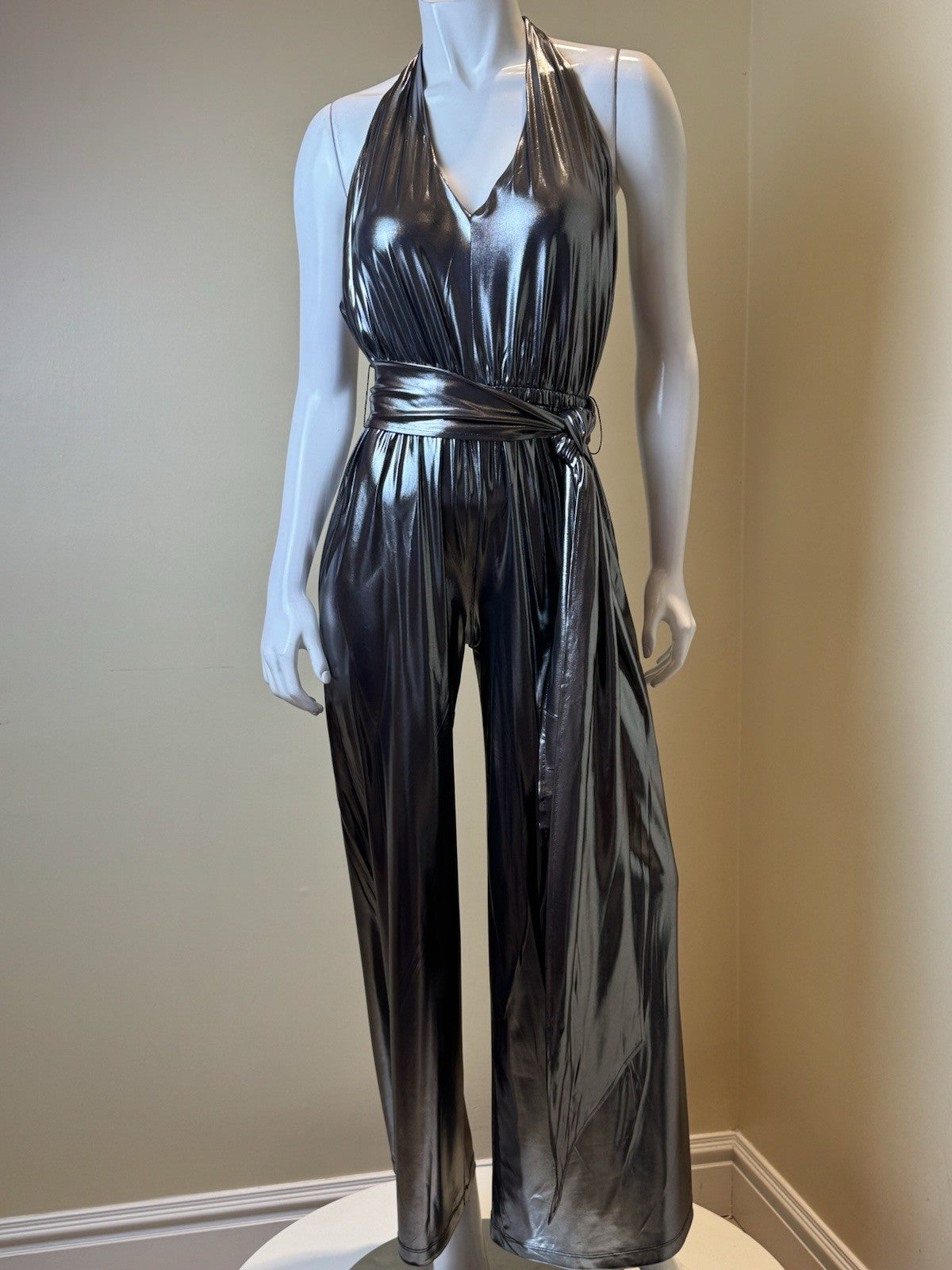 $158 French Connection Jumpsuit Women’s Metallic Silver Sz S. (B.164)