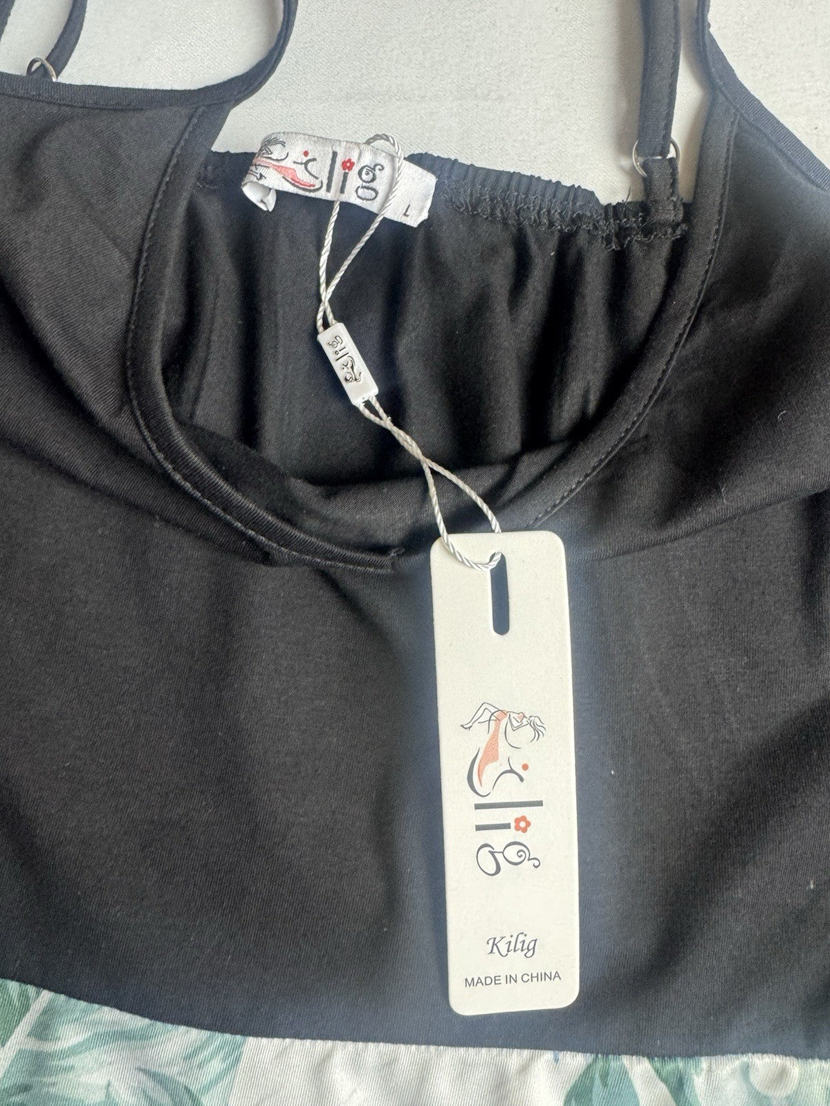 KILIG Women' s Sleeveless Floral Dress Sz L.    (B.168)