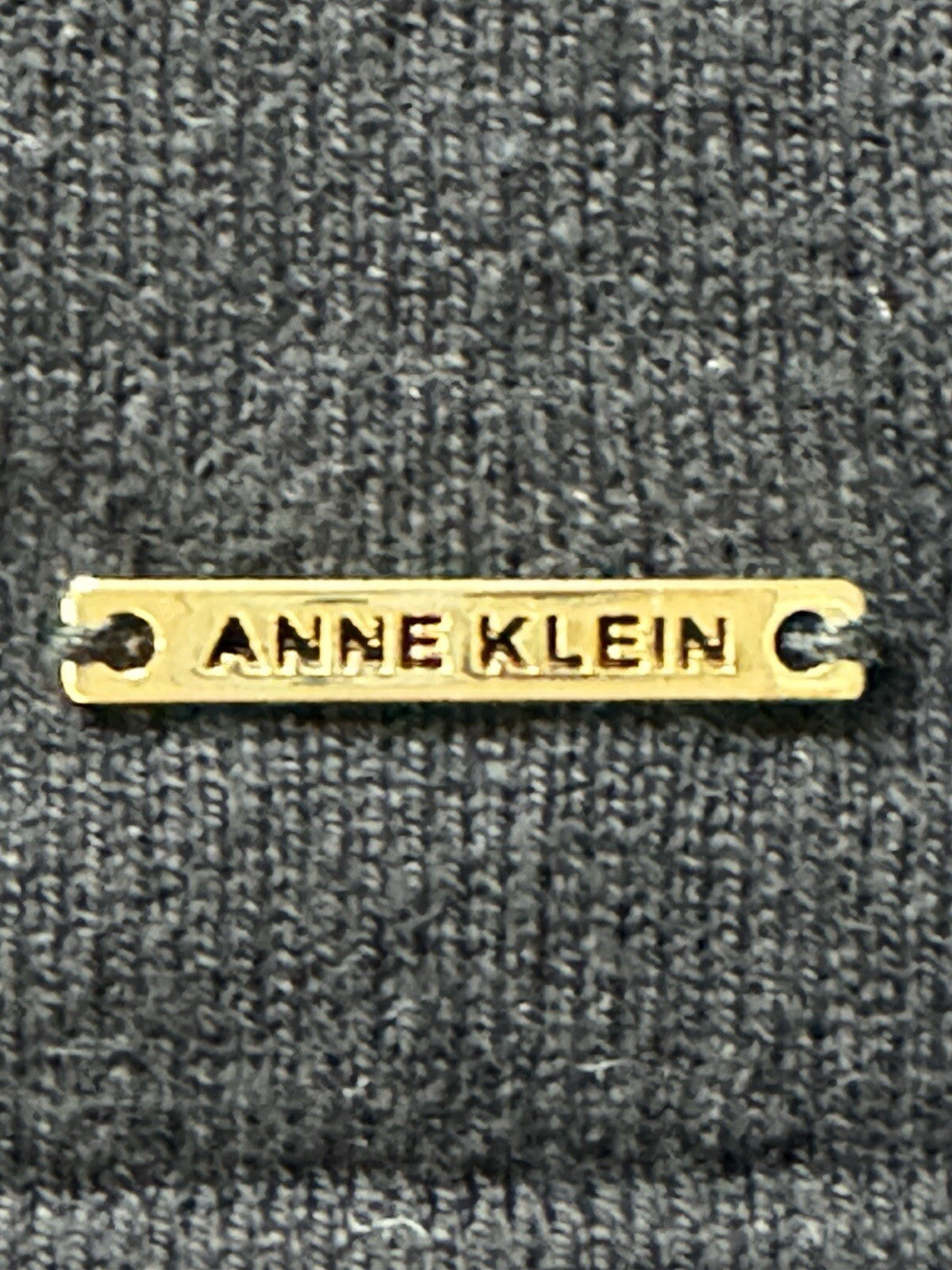 Anne Klein Womens Long Sleeves Sweater Black Size M.   (B.112)