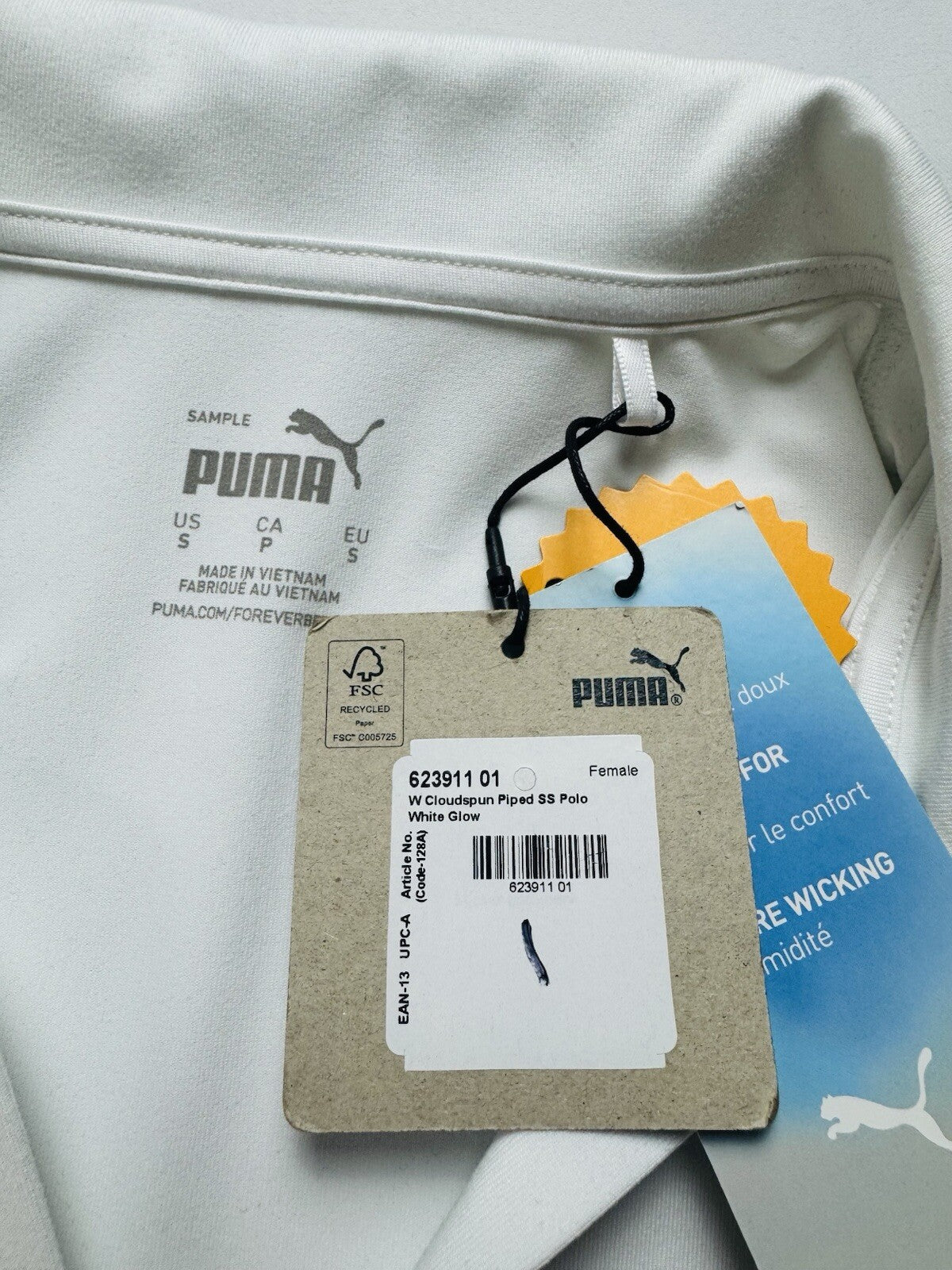 Puma Women’s Golf Shirt Sz S.   (B.132)