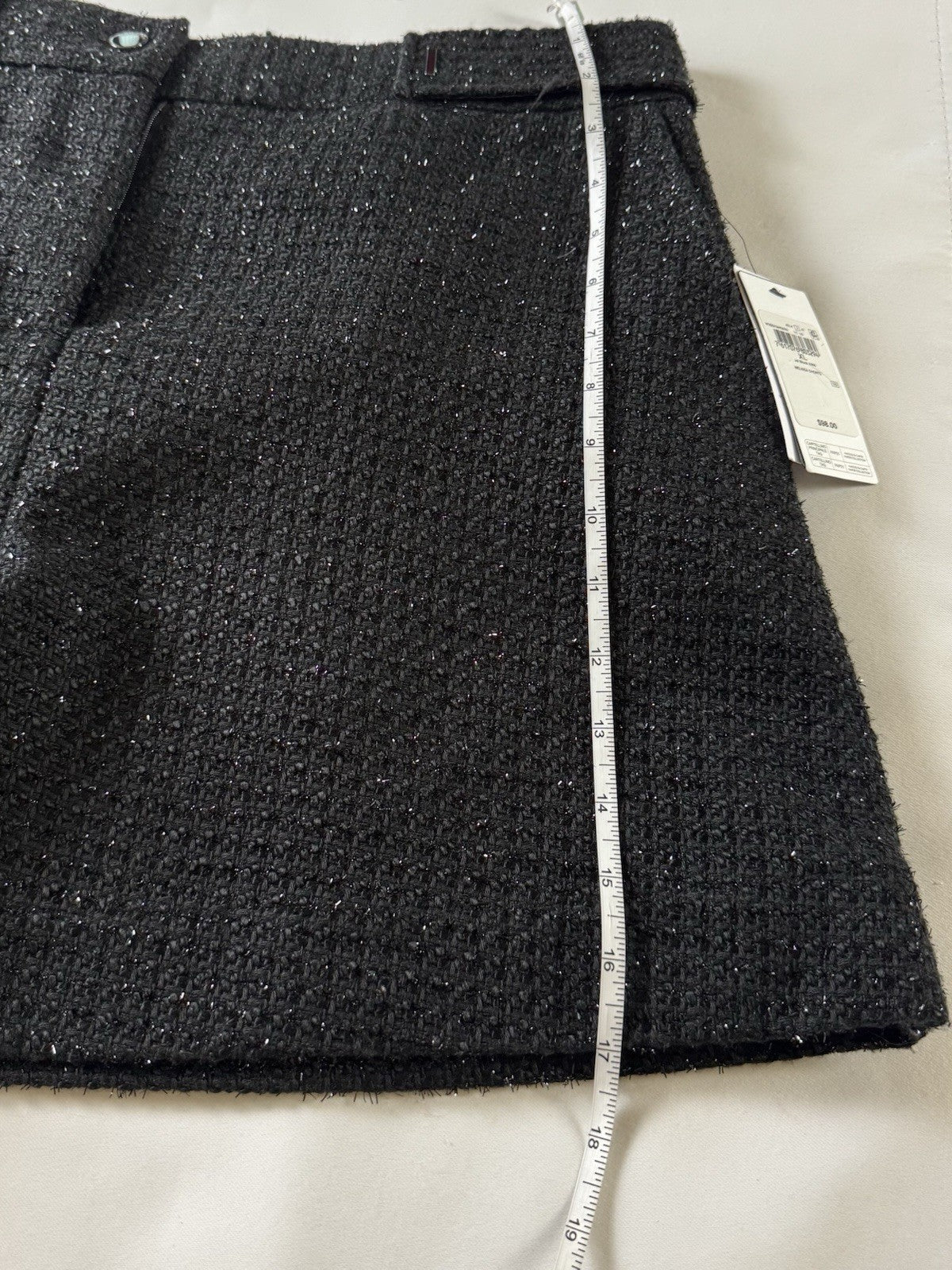 $98 Guess Women's Black Melissa Shorts Sz XL.        (B.141)
