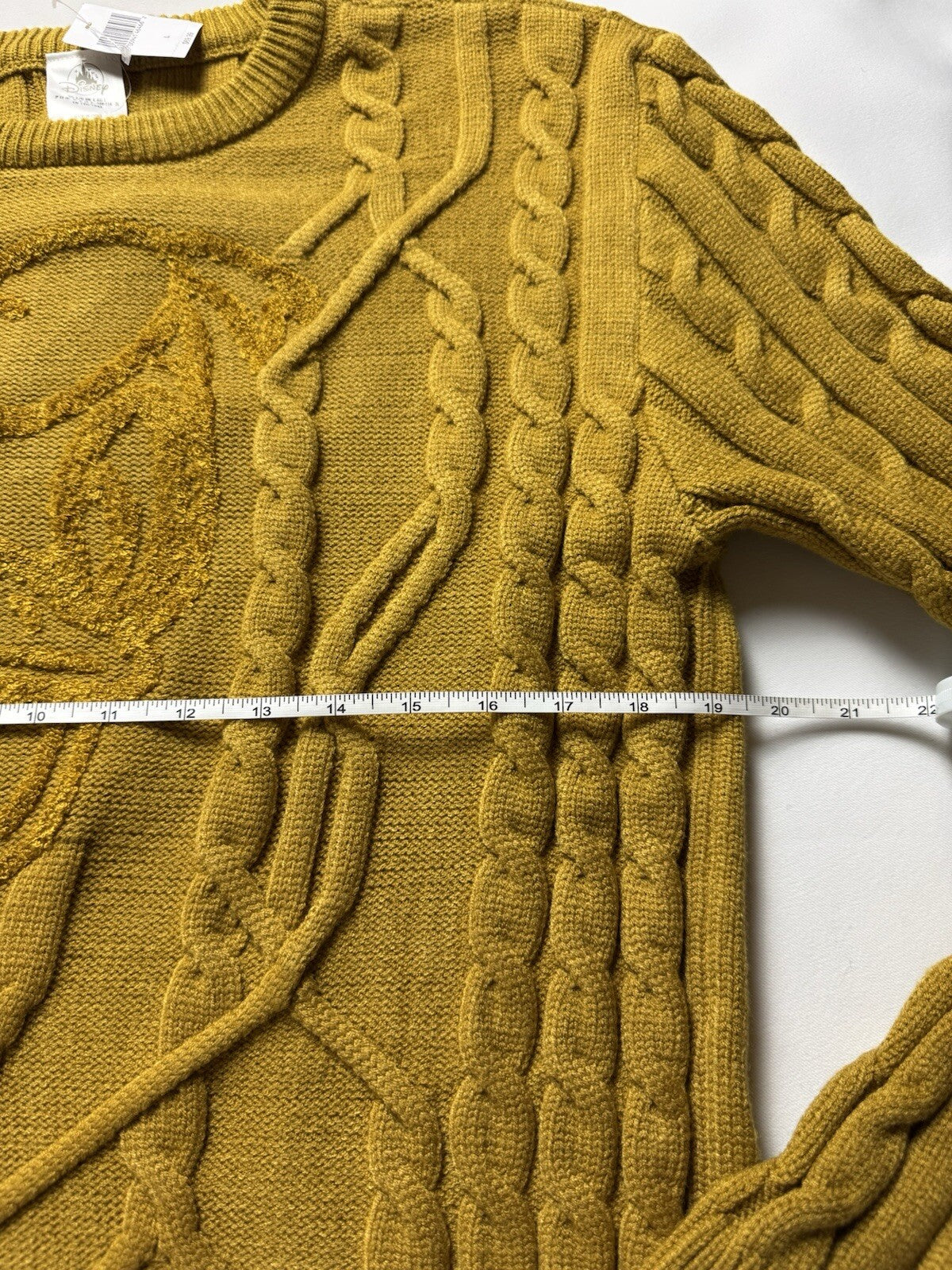 $69 DISNEY Cable Knit Sweater Donald Duck Size M Long Sleeves. (B.123)