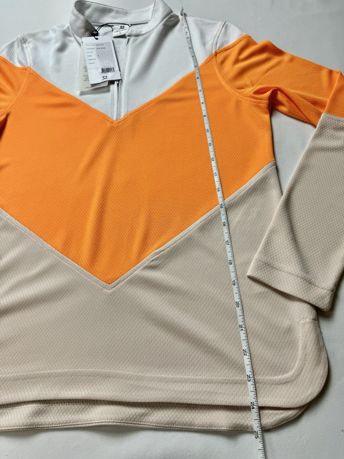 Daily Sports Women’s Golf Sweatshirt Sz S    (B.120)