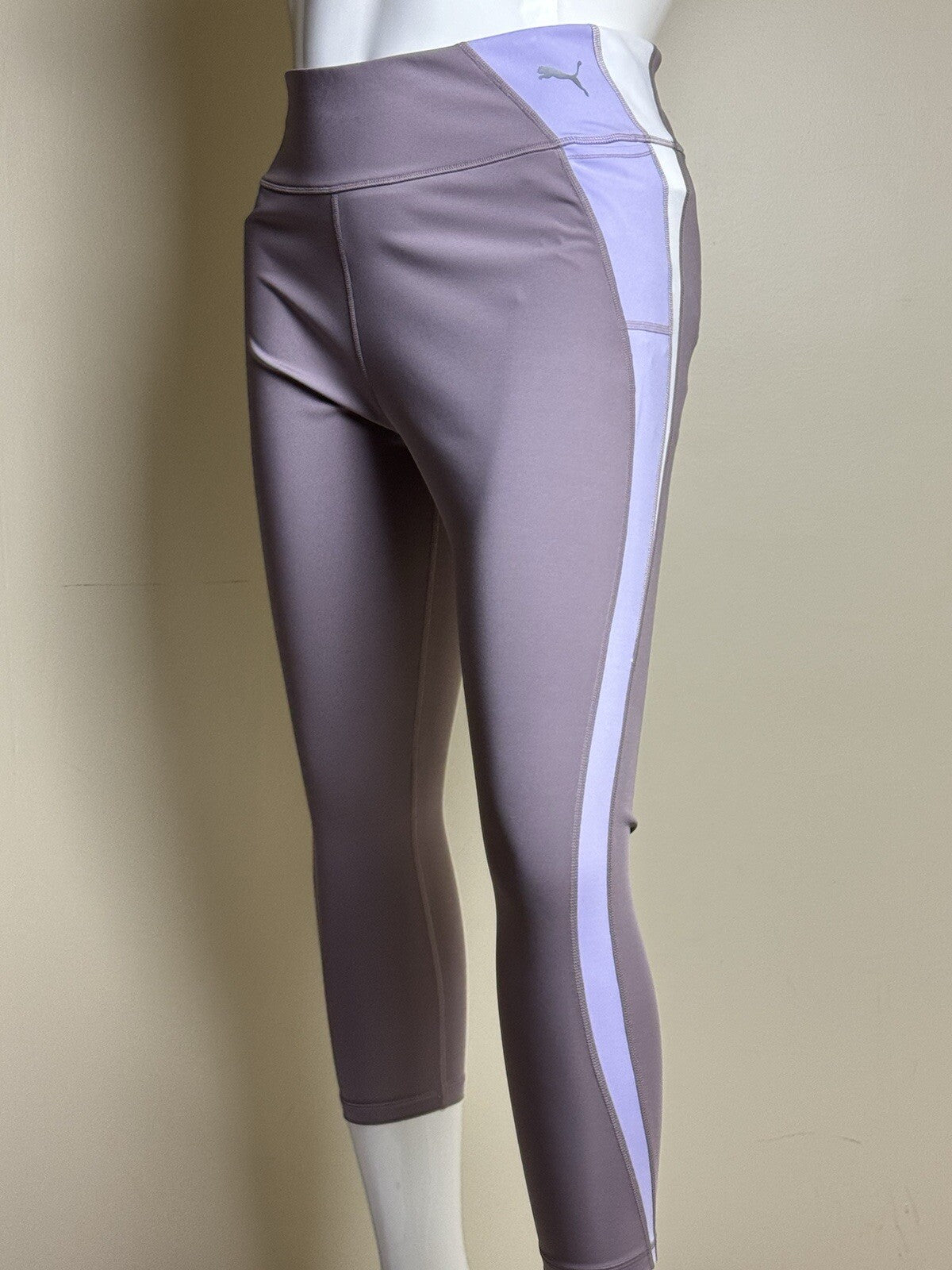 PUMA Women's Stretch Leggings Pants Sz XL. (B.101)