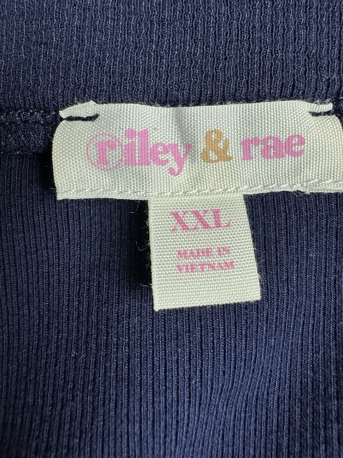 Riley & Rae Women's Navy Mini Skirt Size 2XL   (B.109)